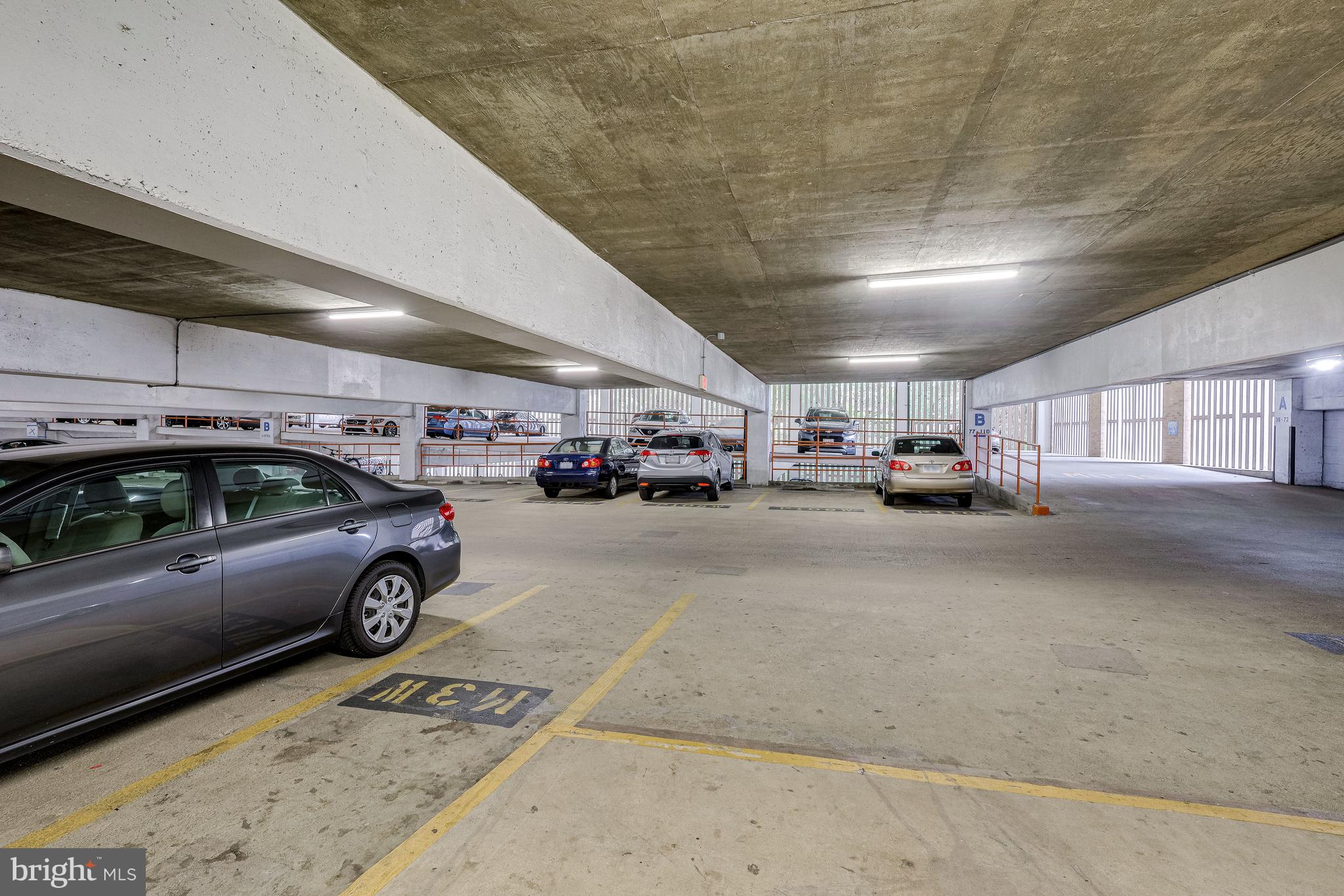 3713 S George Mason Dr #713