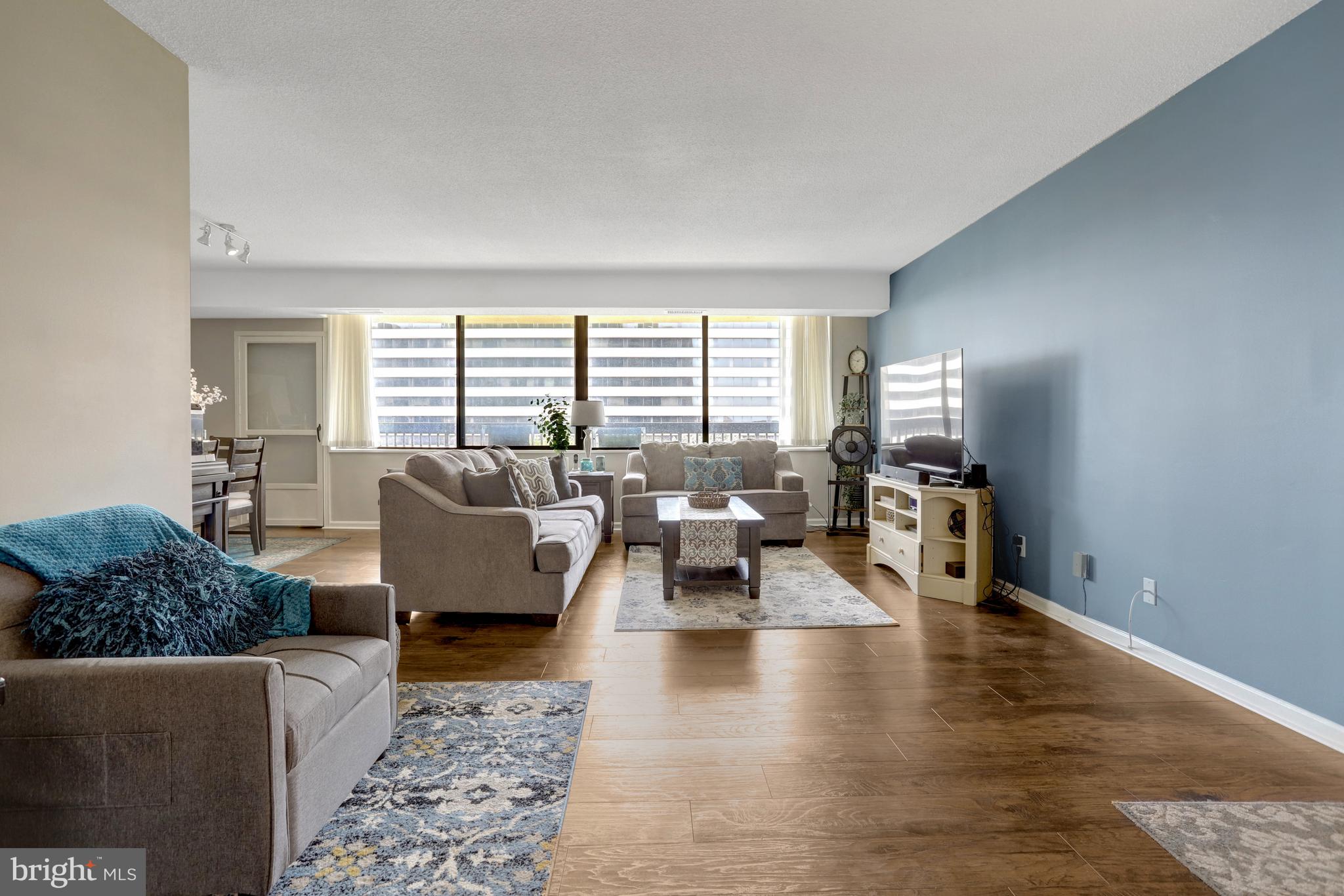 3713 S George Mason Dr #713