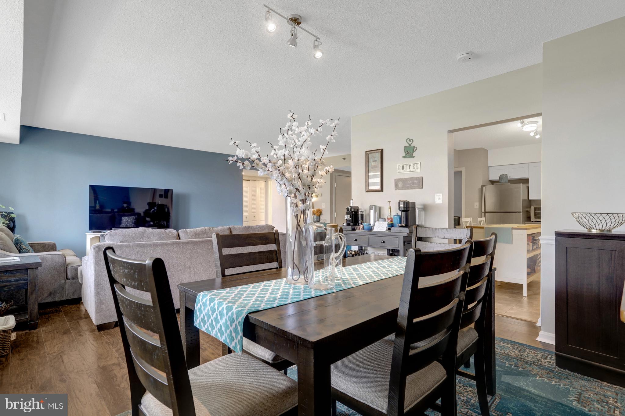 3713 S George Mason Dr #713