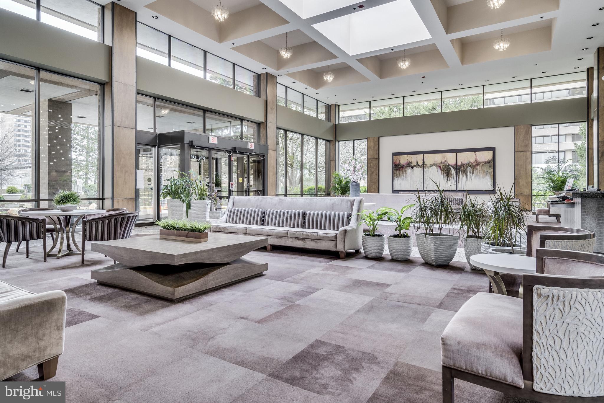 3713 S George Mason Dr #713