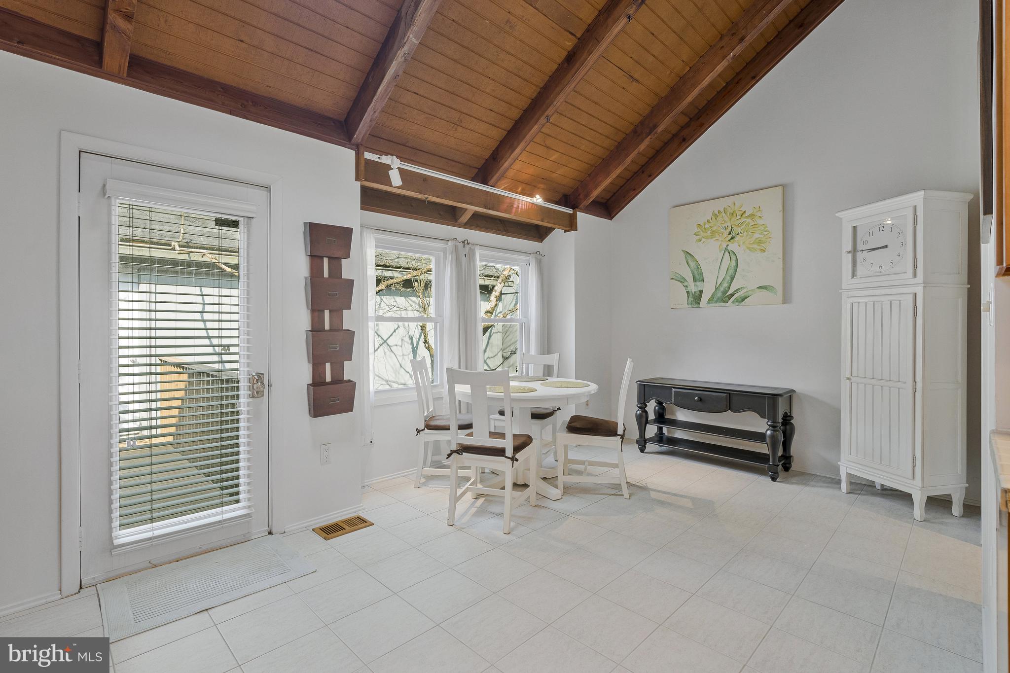11174 GLADE DRIVE