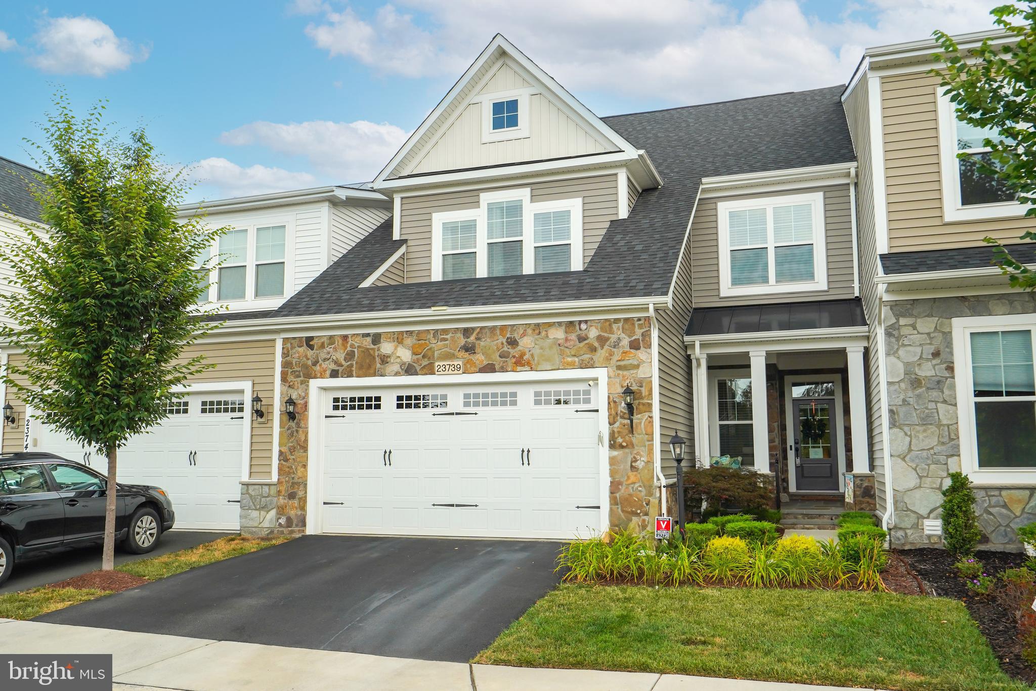 23739 Cypress Glen Sq