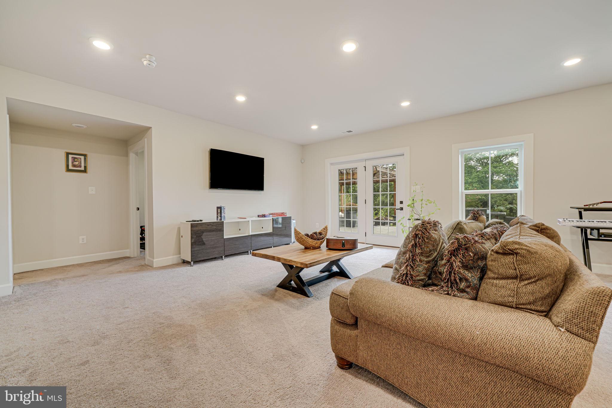 23241 White Sycamore Pl