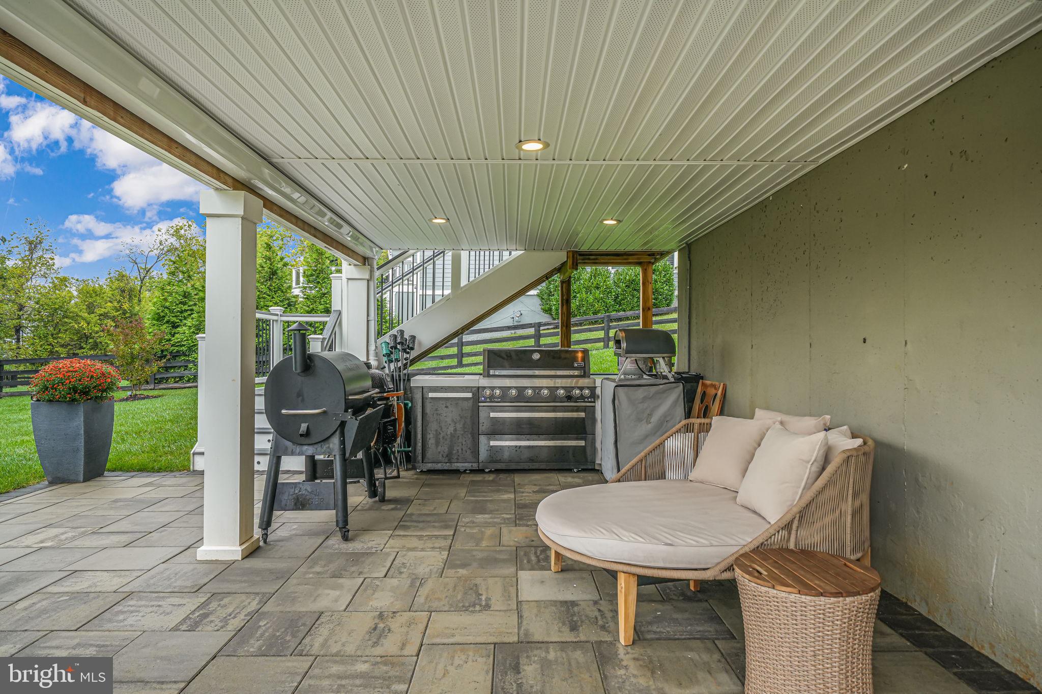 23241 White Sycamore Pl