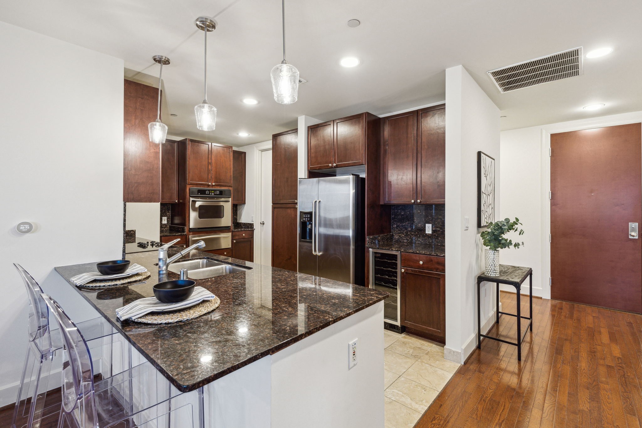1505 Elm Street Unit: 1404