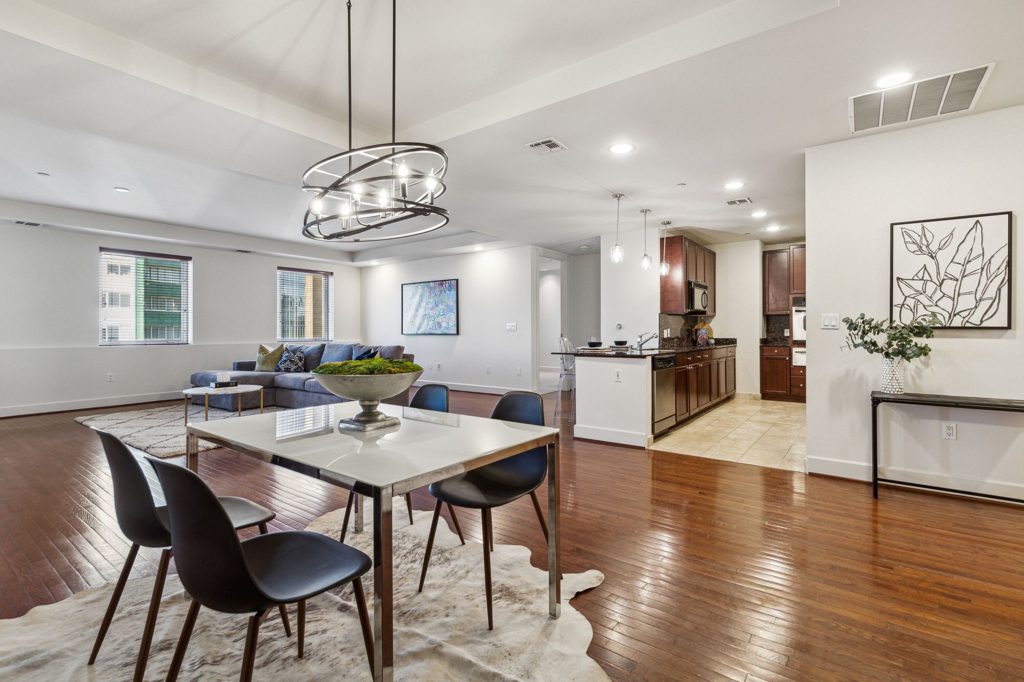 1505 Elm Street Unit: 1404