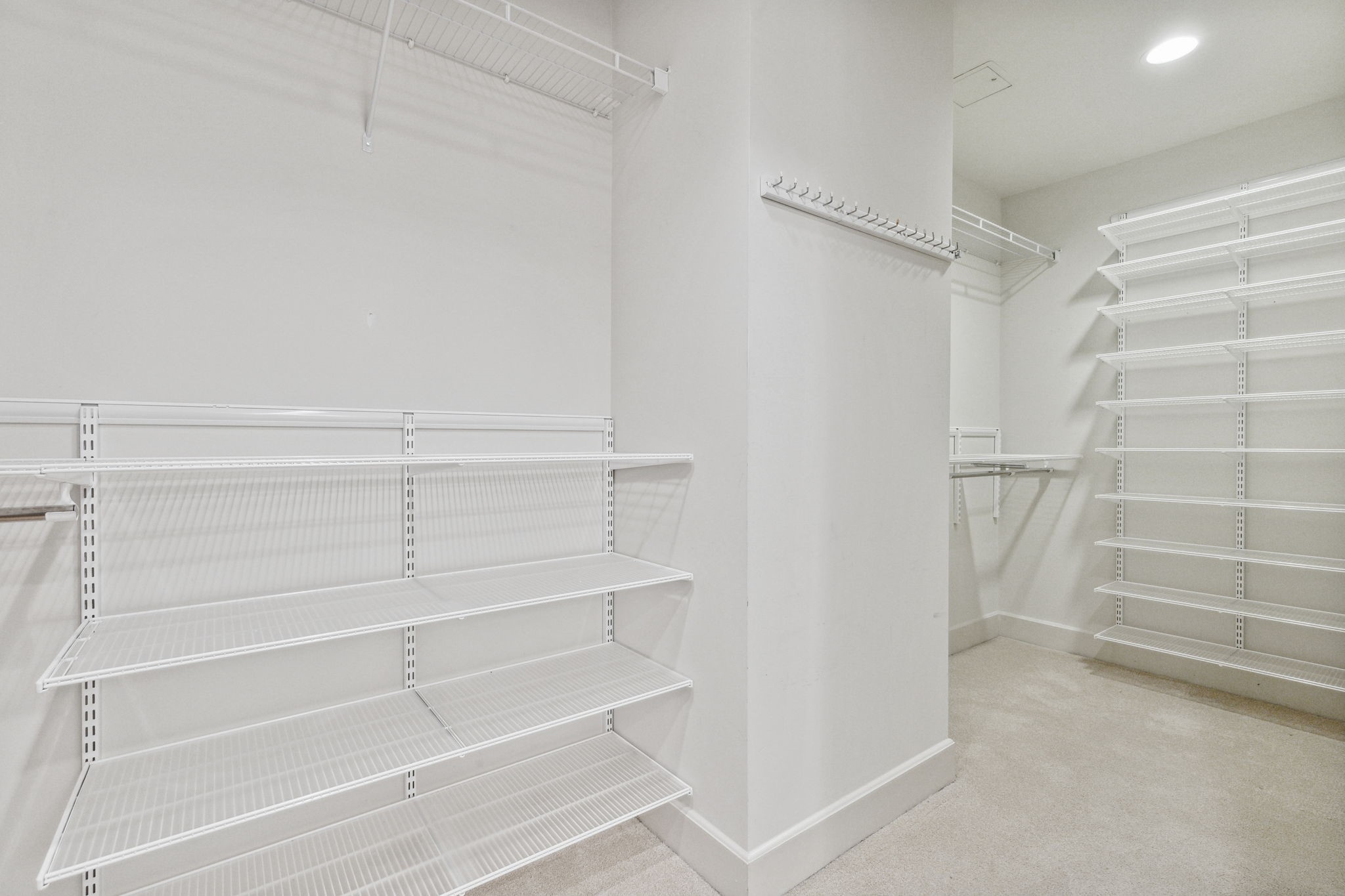 1505 Elm Street Unit: 1404