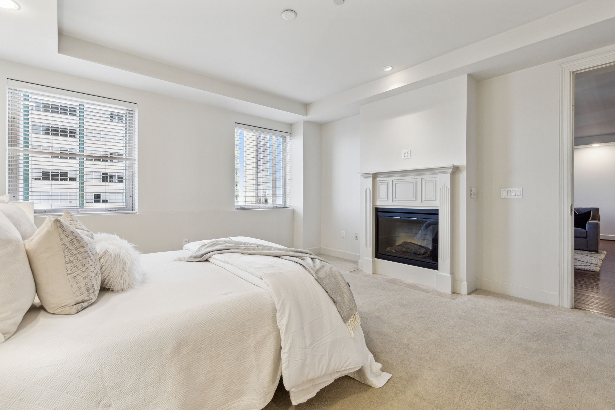 1505 Elm Street Unit: 1404