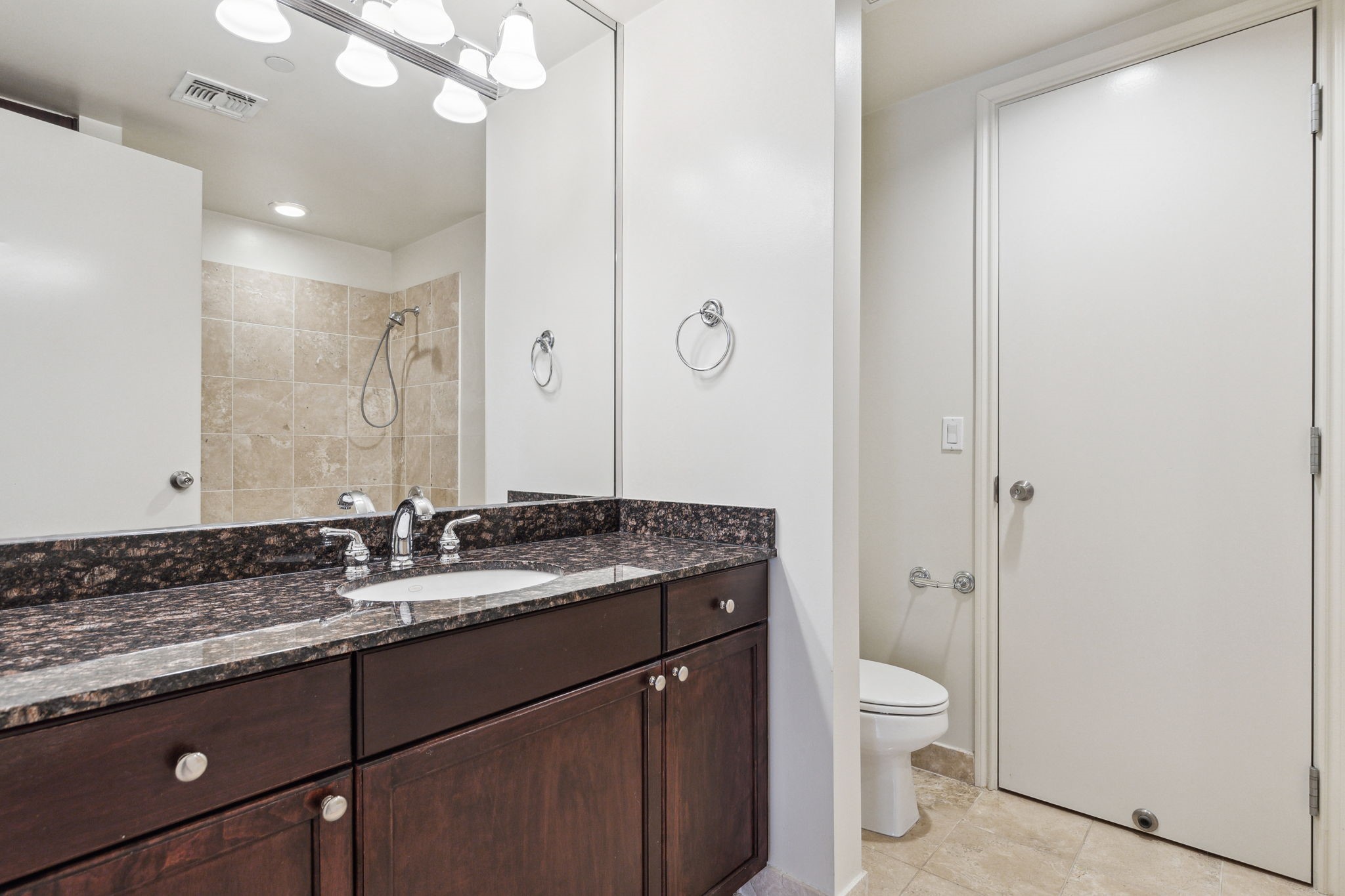 1505 Elm Street Unit: 1404
