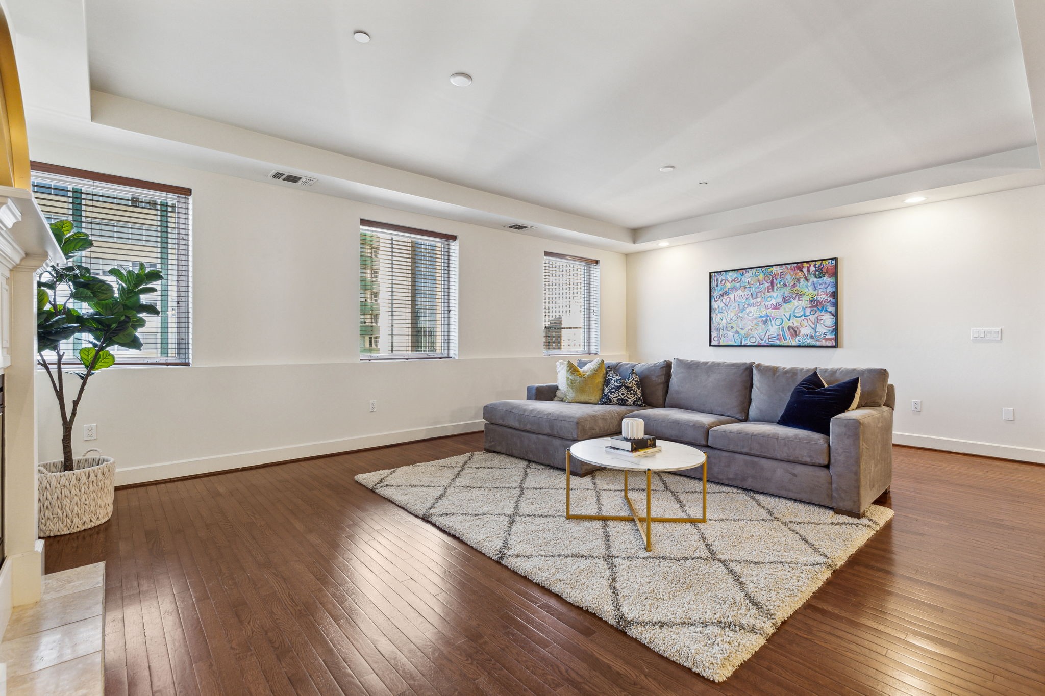 1505 Elm Street Unit: 1404