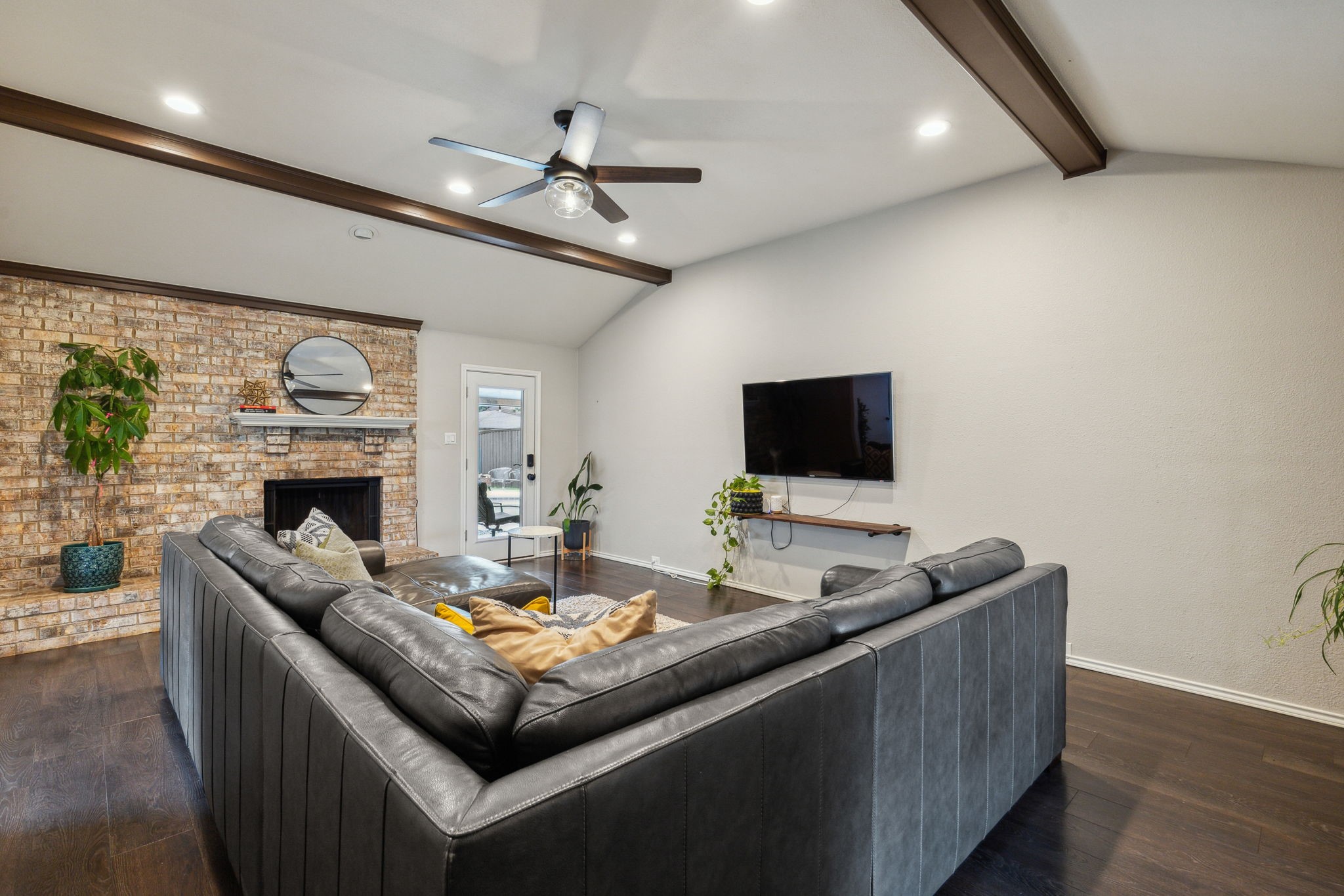 9107 Sweetwater Drive