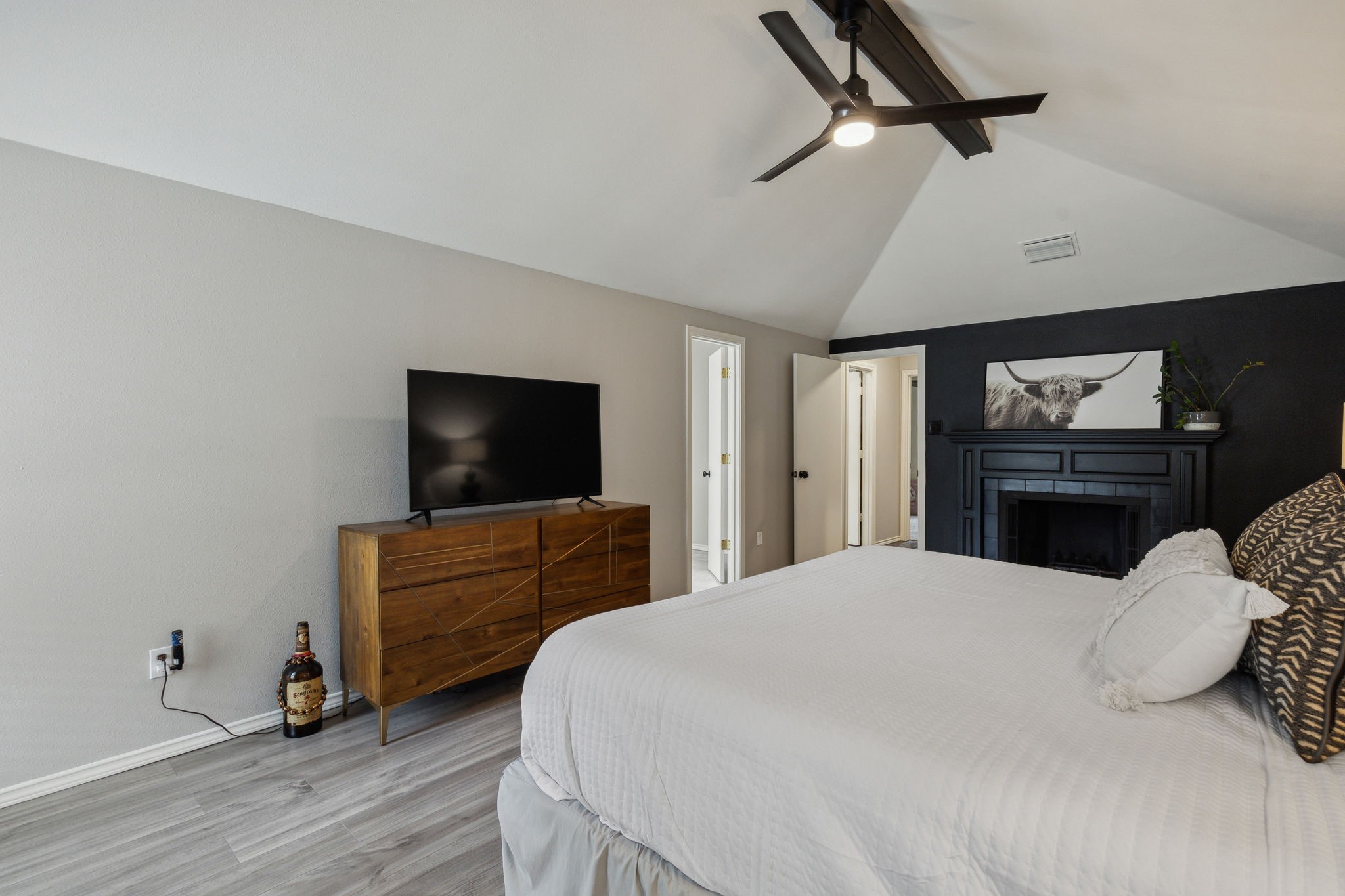 9107 Sweetwater Drive