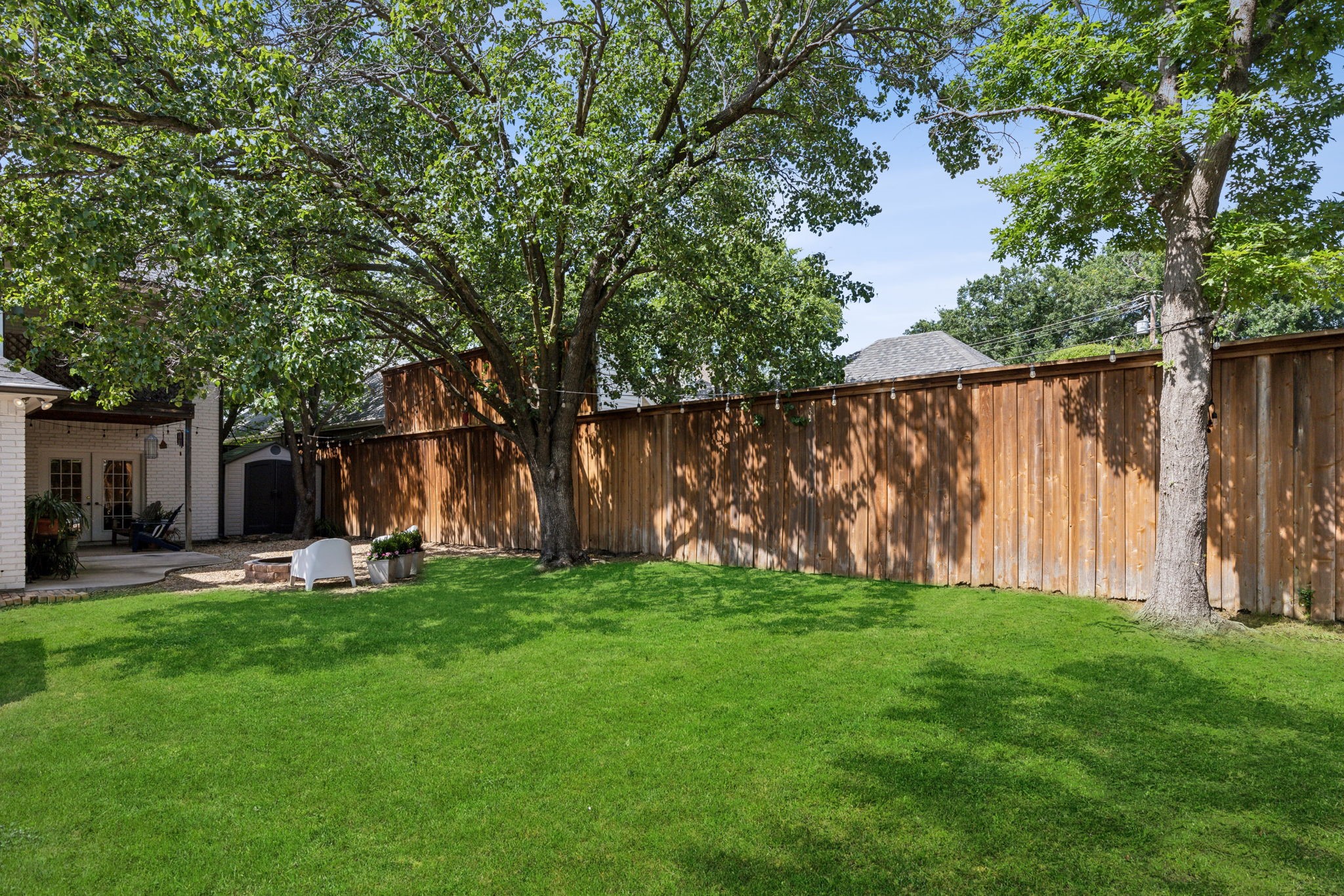 8916 Club Creek Circle