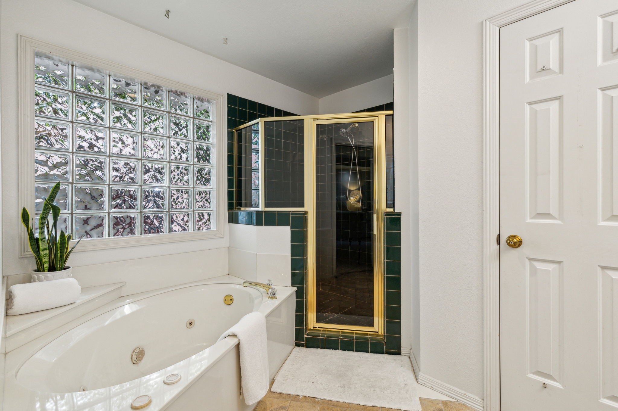 8916 Club Creek Circle