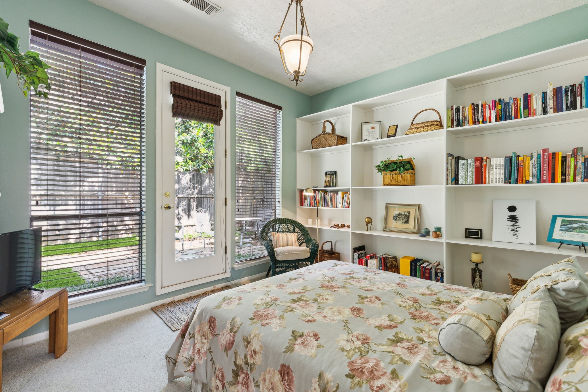 9701 Faircrest Drive