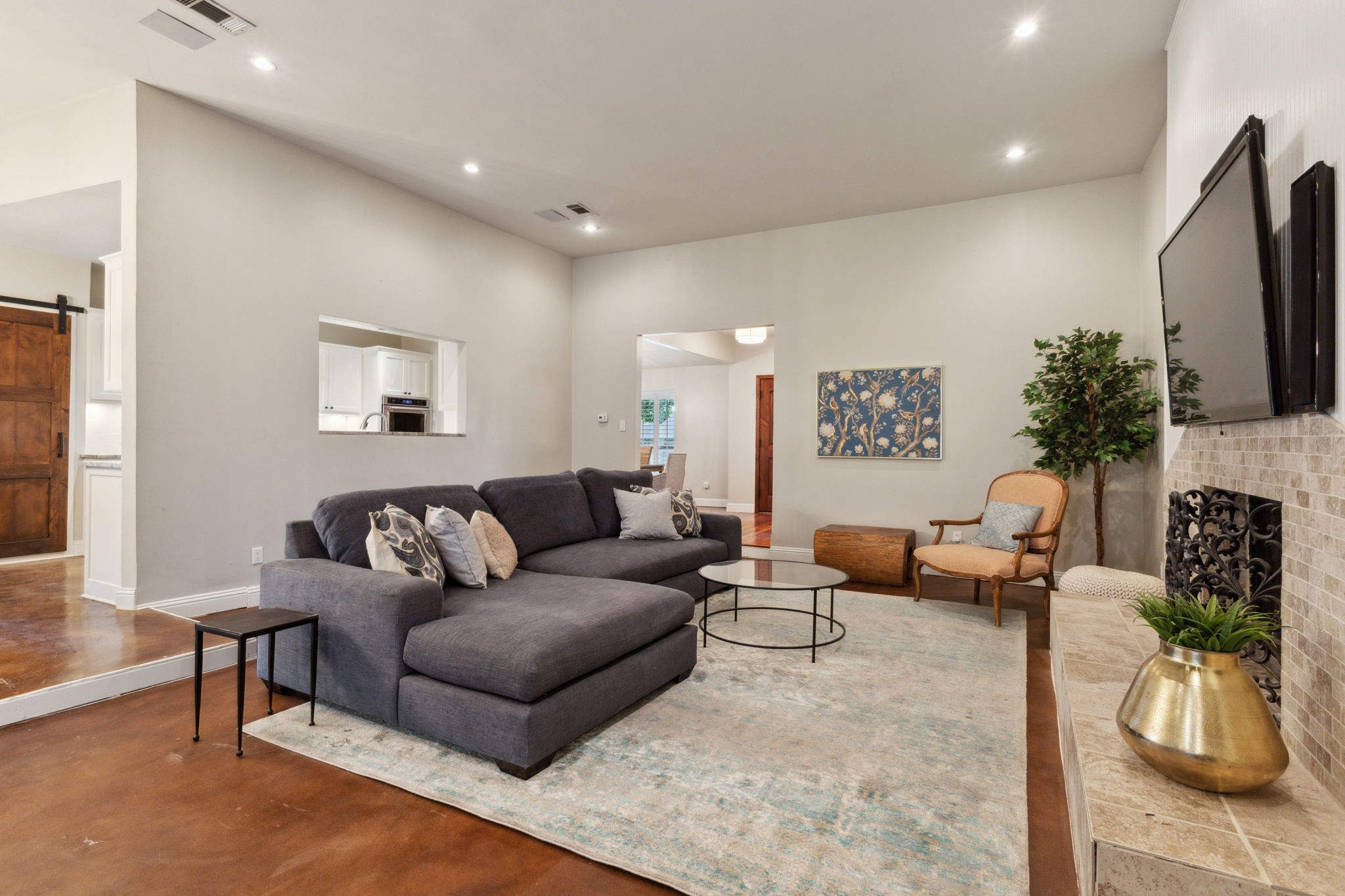 9118 Clayco Drive