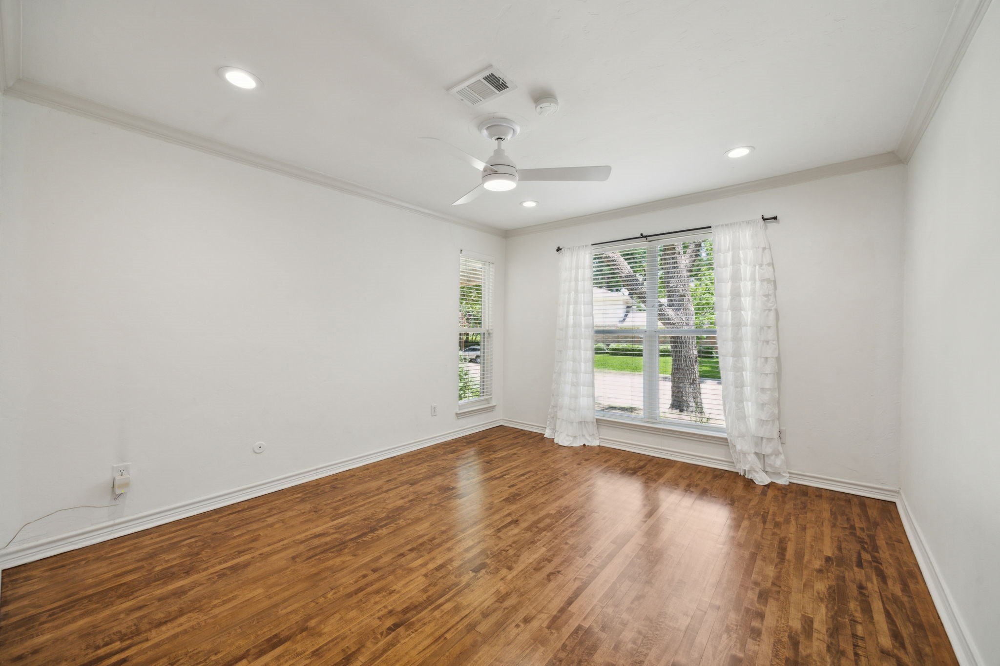 8907 Arborside Drive