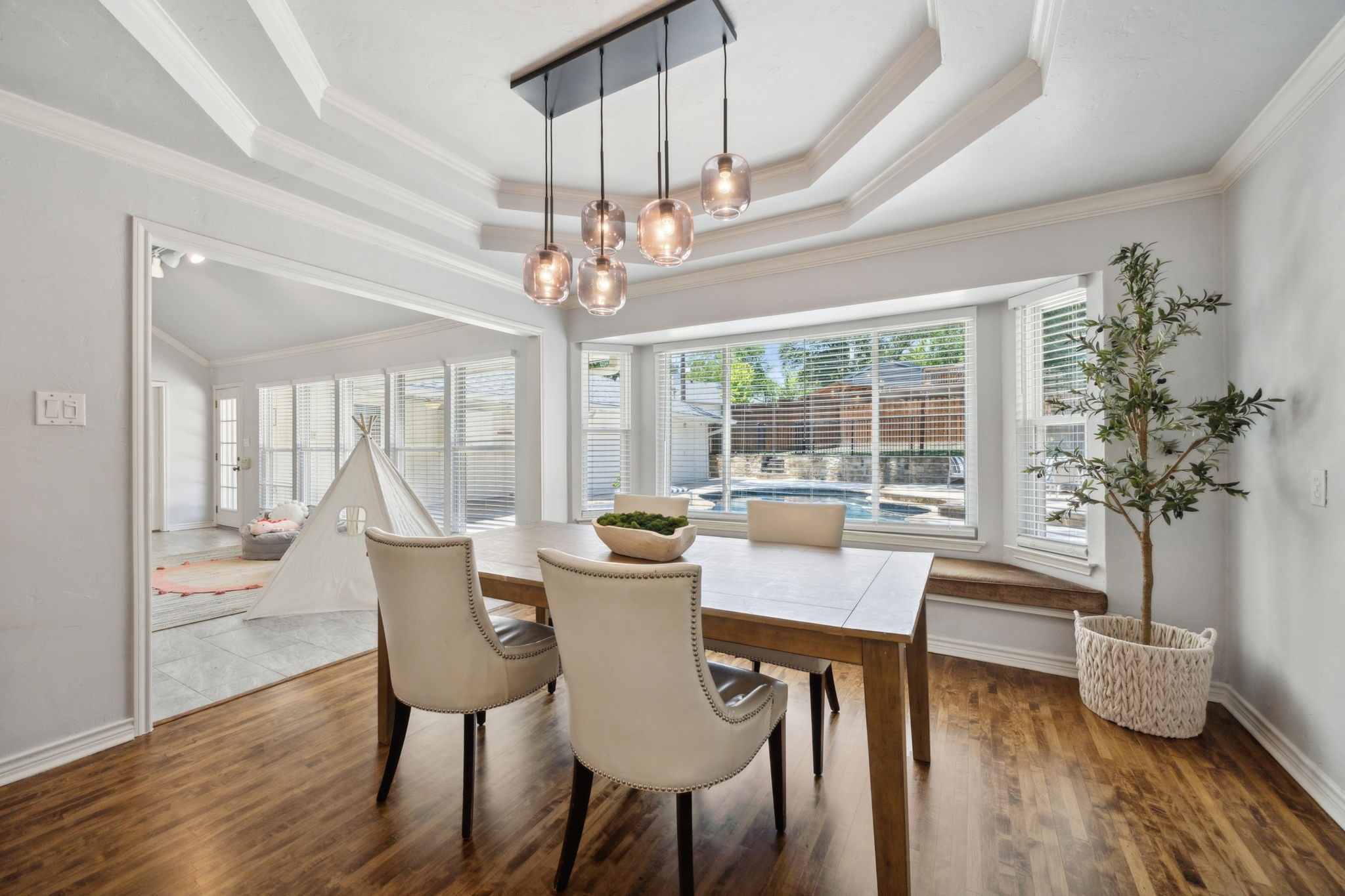 8907 Arborside Drive