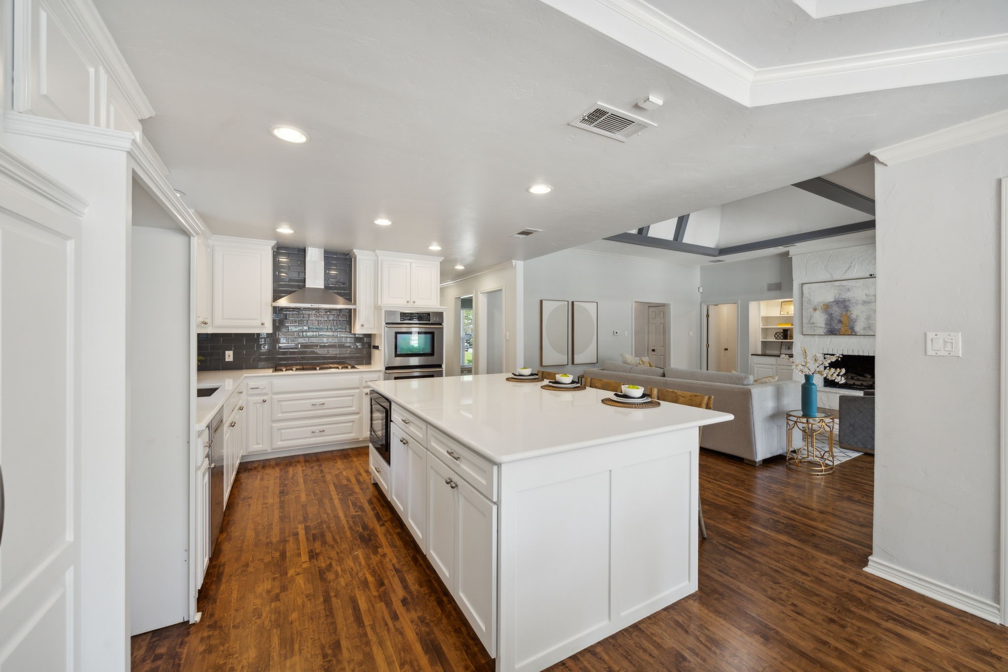 8907 Arborside Drive