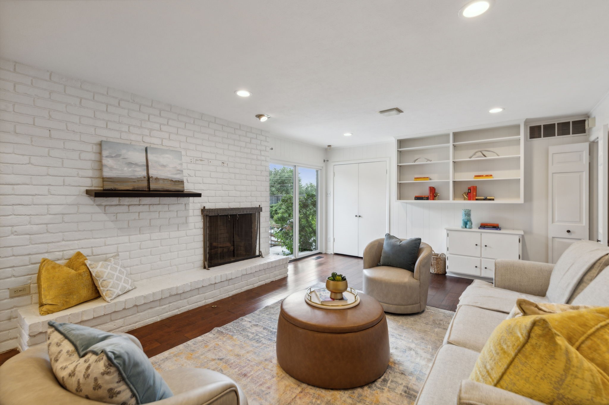13310 Rolling Hills Lane
