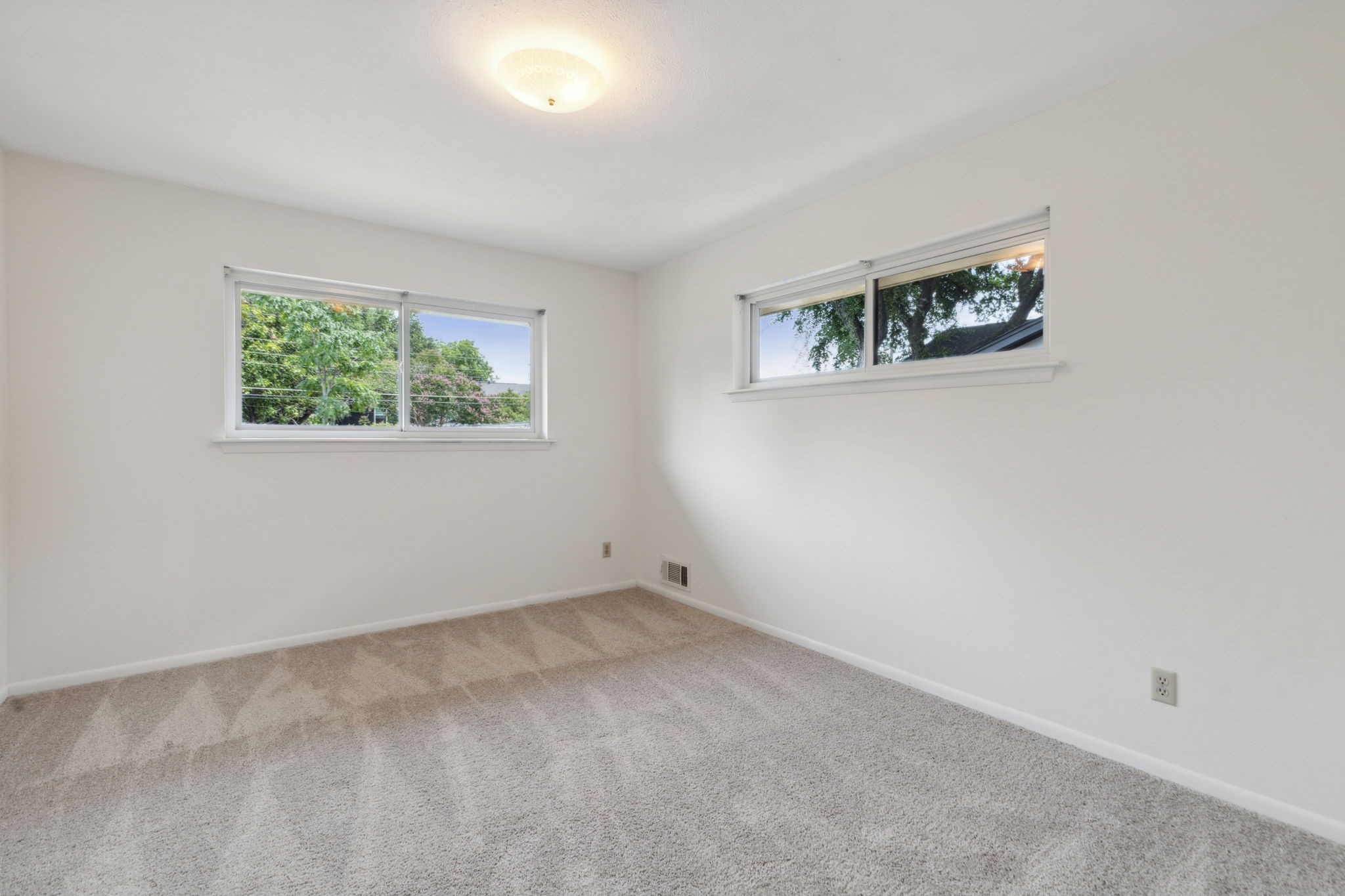13310 Rolling Hills Lane