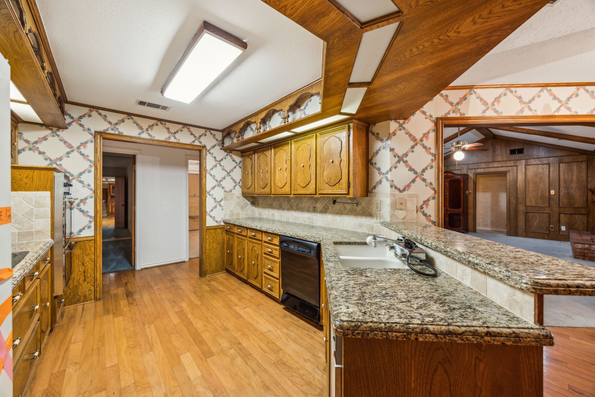 9646 Estate Lane