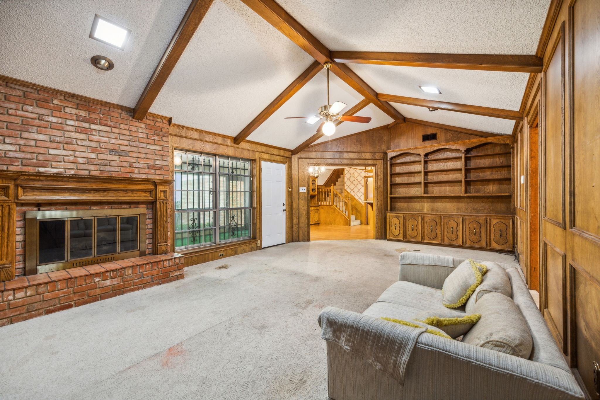 9646 Estate Lane
