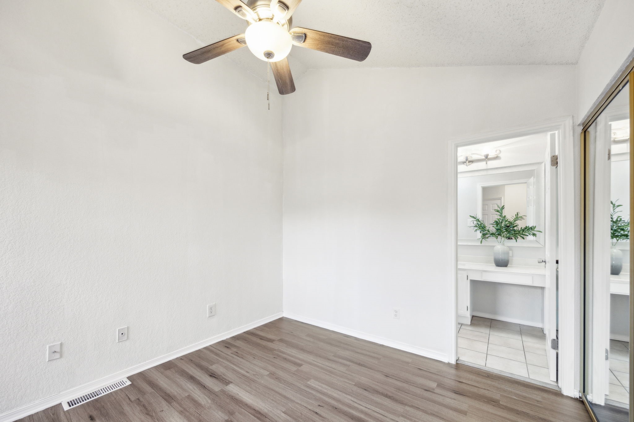 18040 Midway Road 128