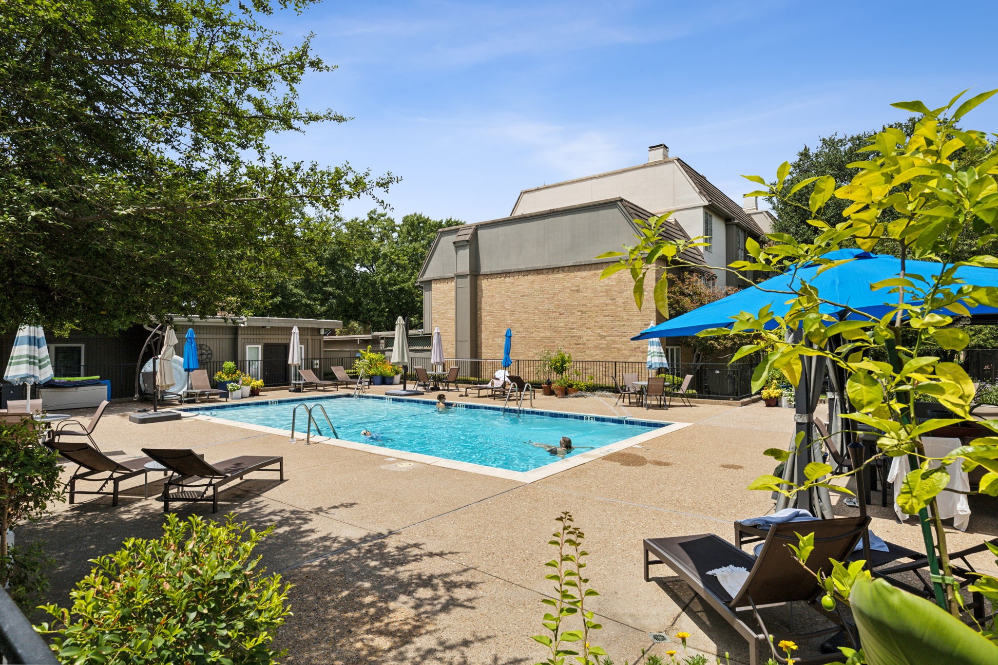 3327 Prescott Avenue