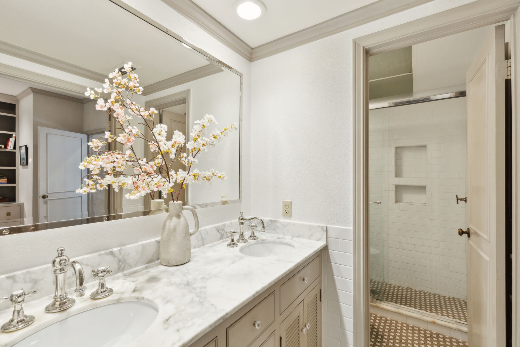 3327 Prescott Avenue