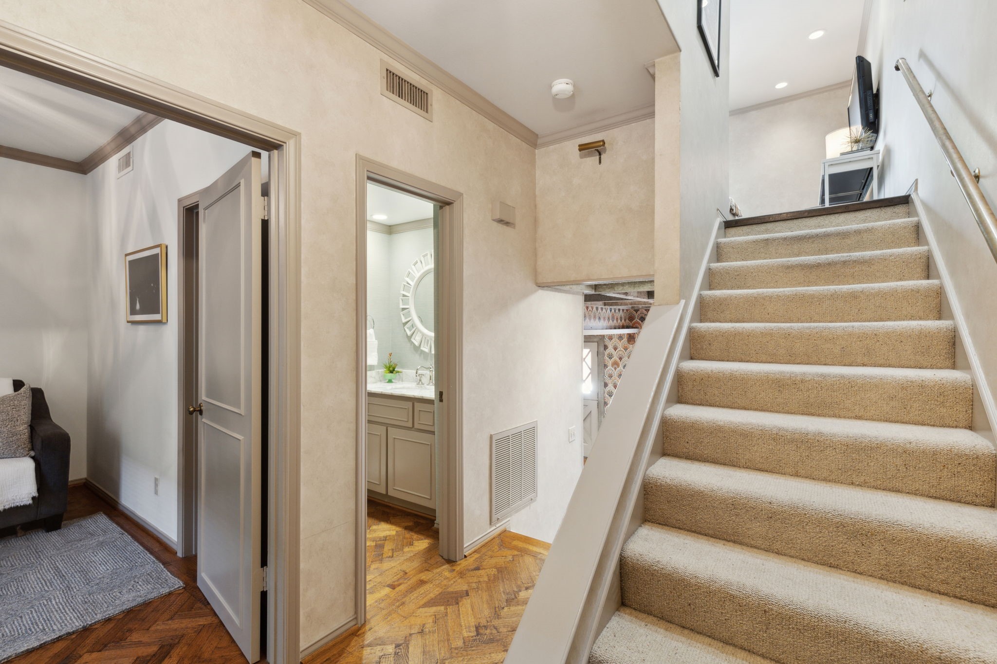 3327 Prescott Avenue