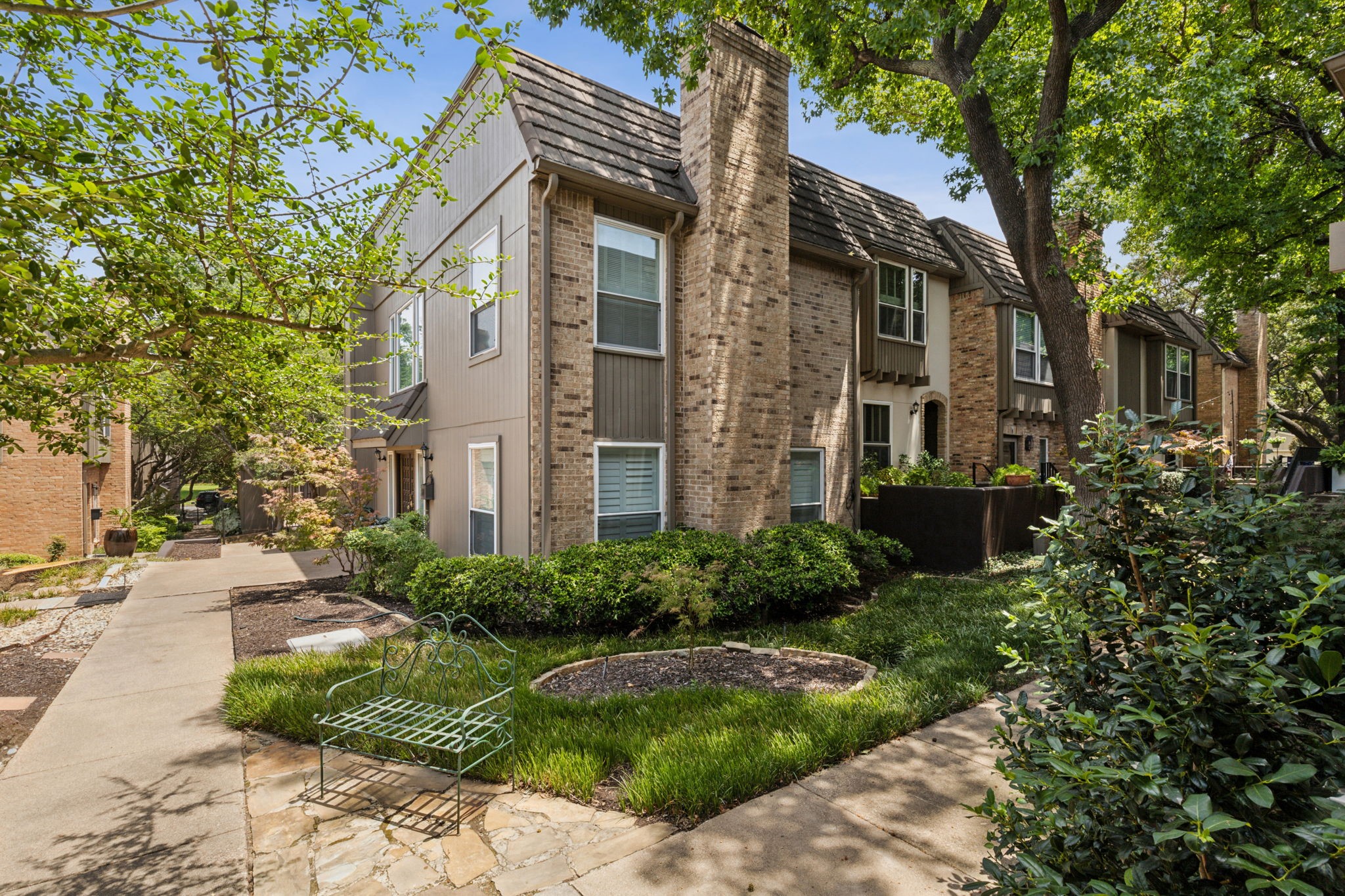 3327 Prescott Avenue