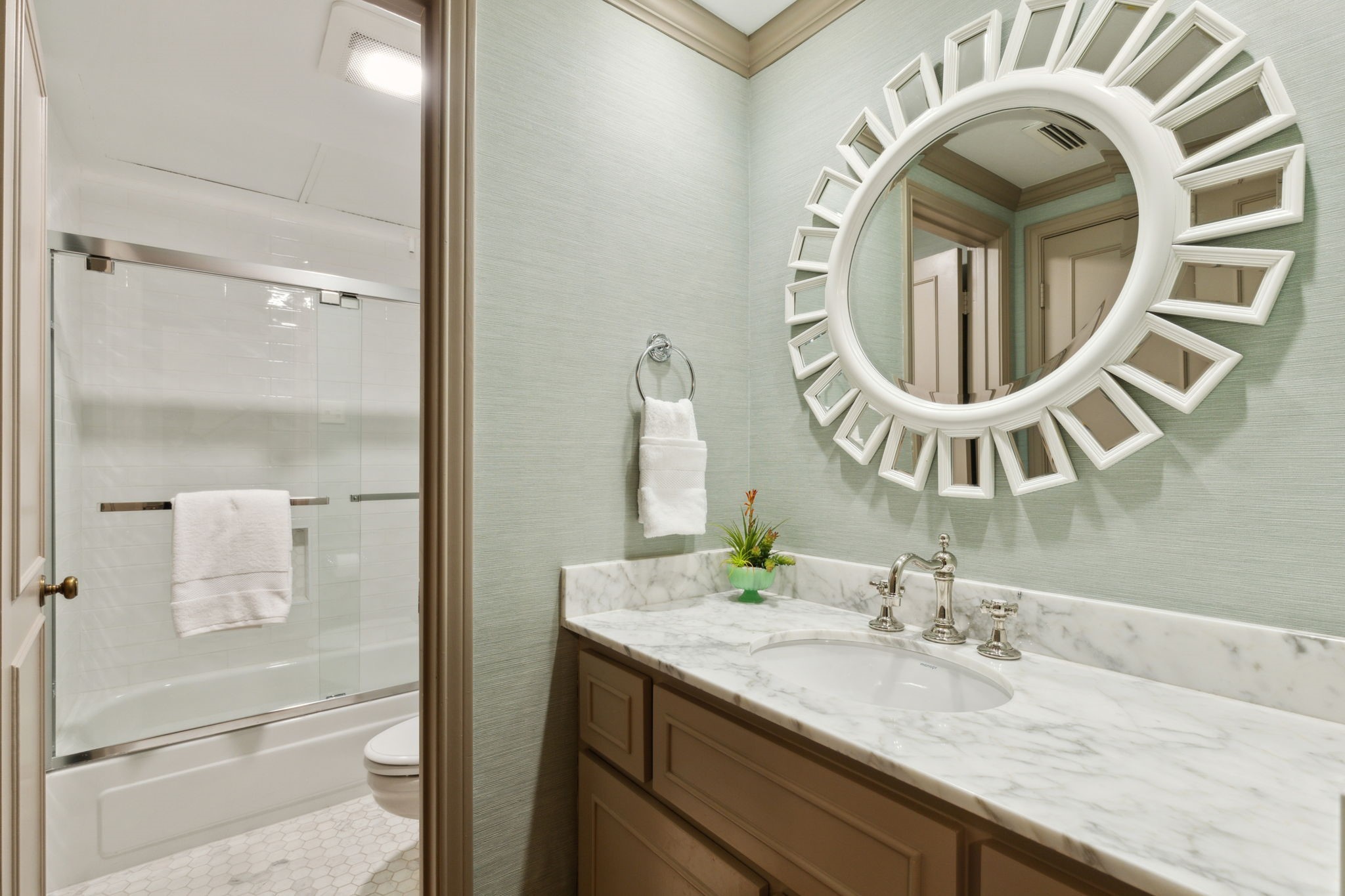 3327 Prescott Avenue