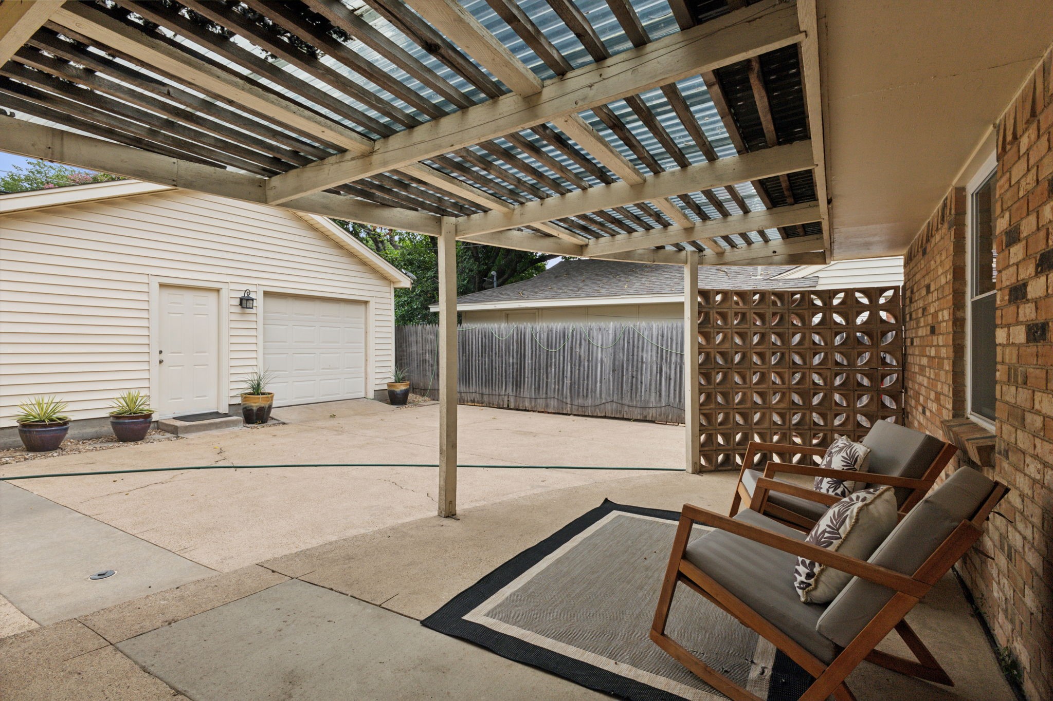 10229 Chesterton Drive