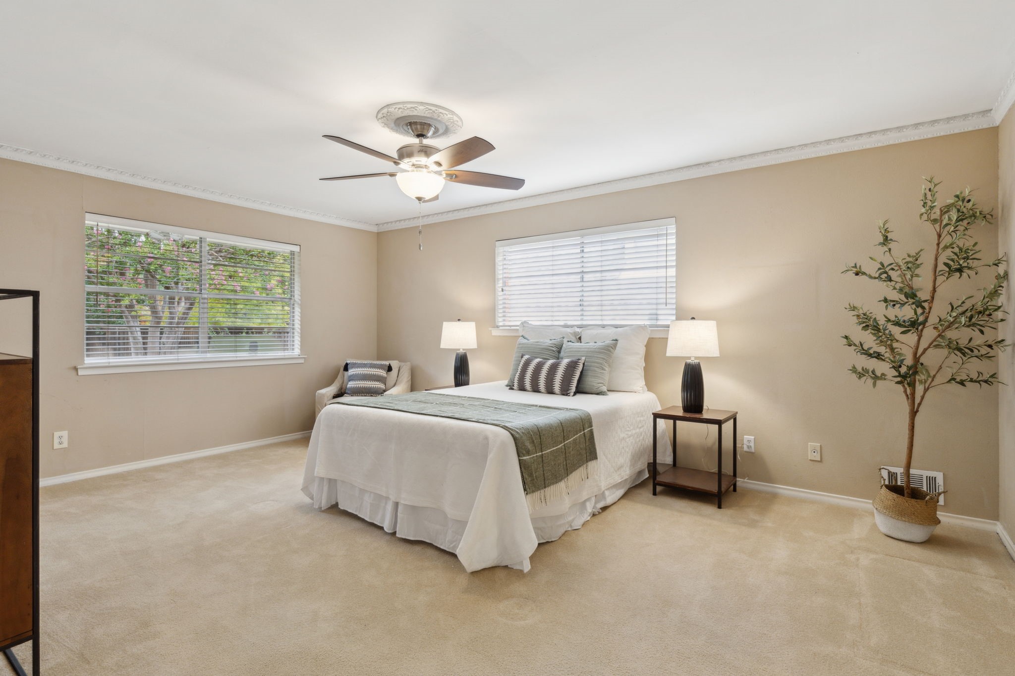 9623 Fallbrook Drive