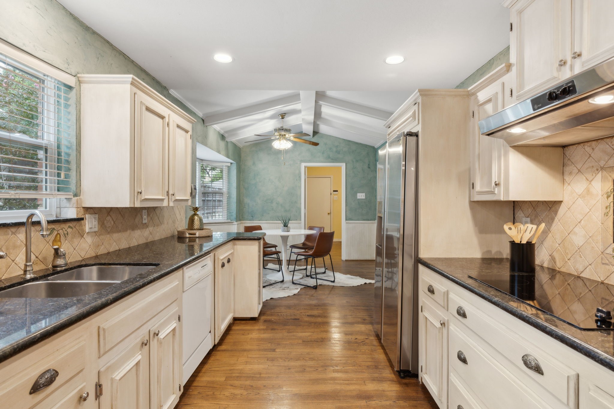 9623 Fallbrook Drive