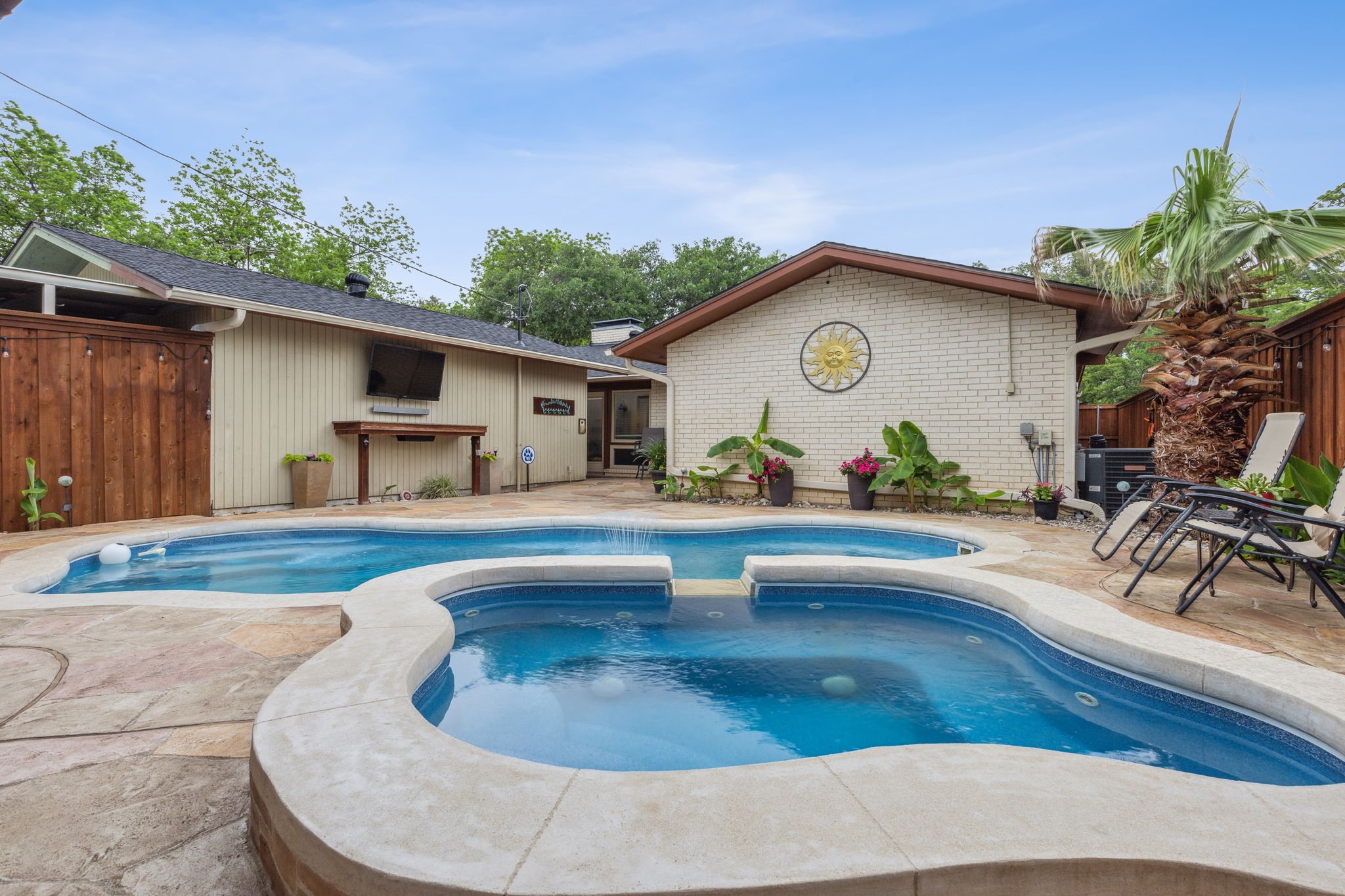 10418 Robindale Drive