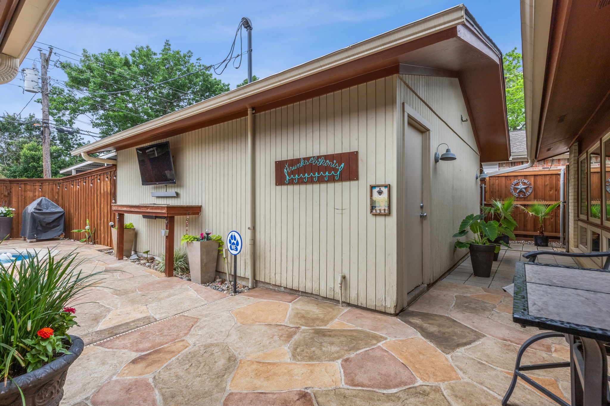 10418 Robindale Drive