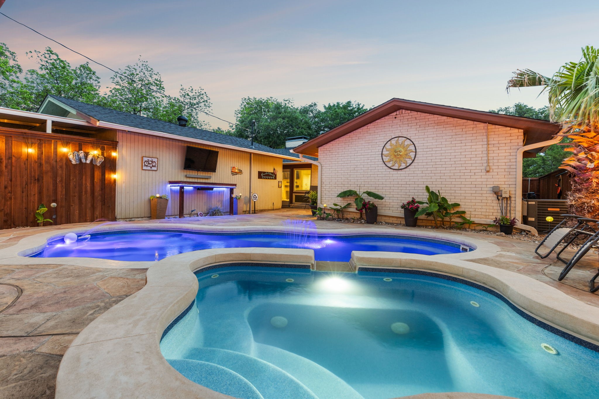 10418 Robindale Drive