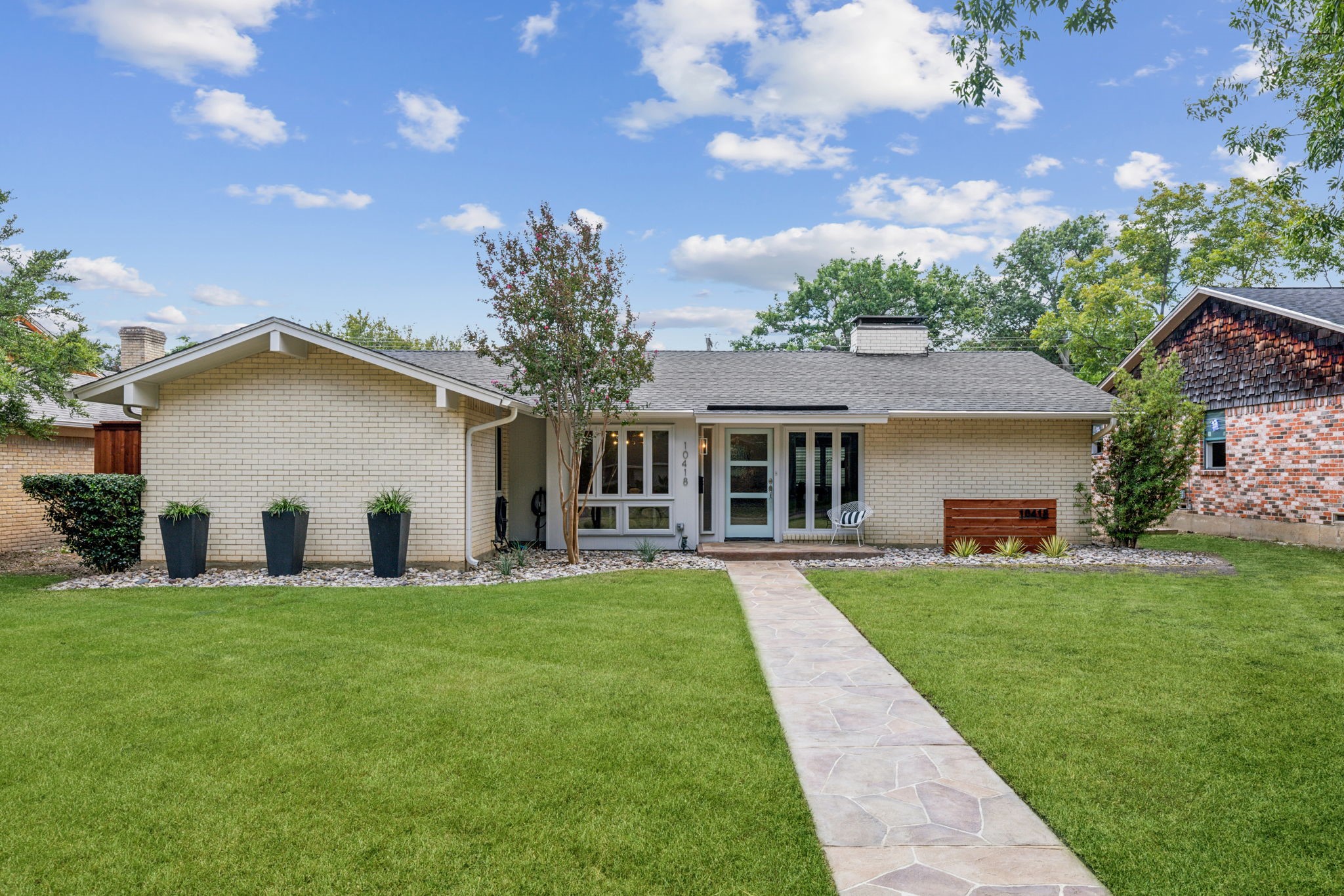10418 Robindale Drive