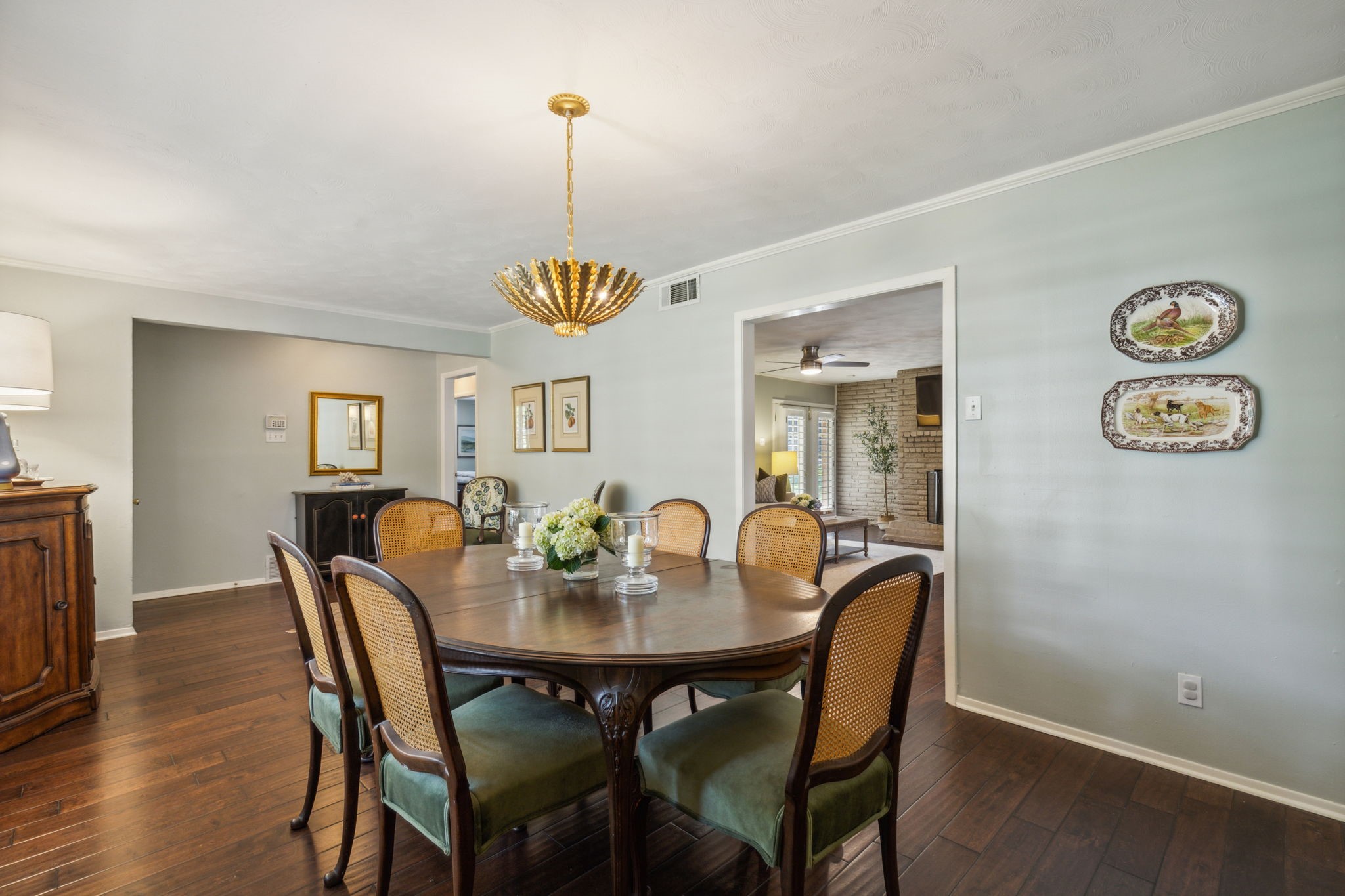 10010 Lanshire Drive