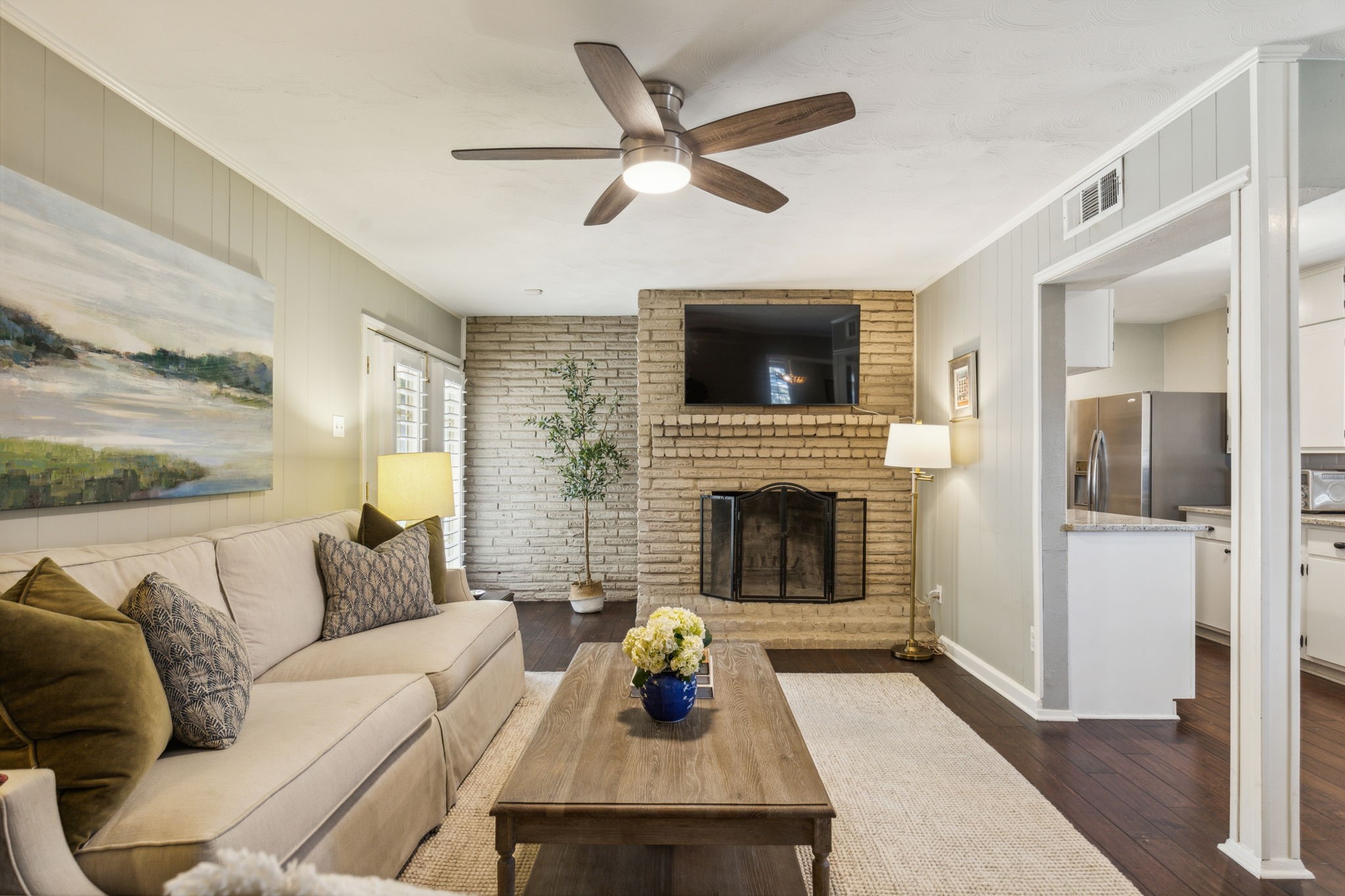 10010 Lanshire Drive