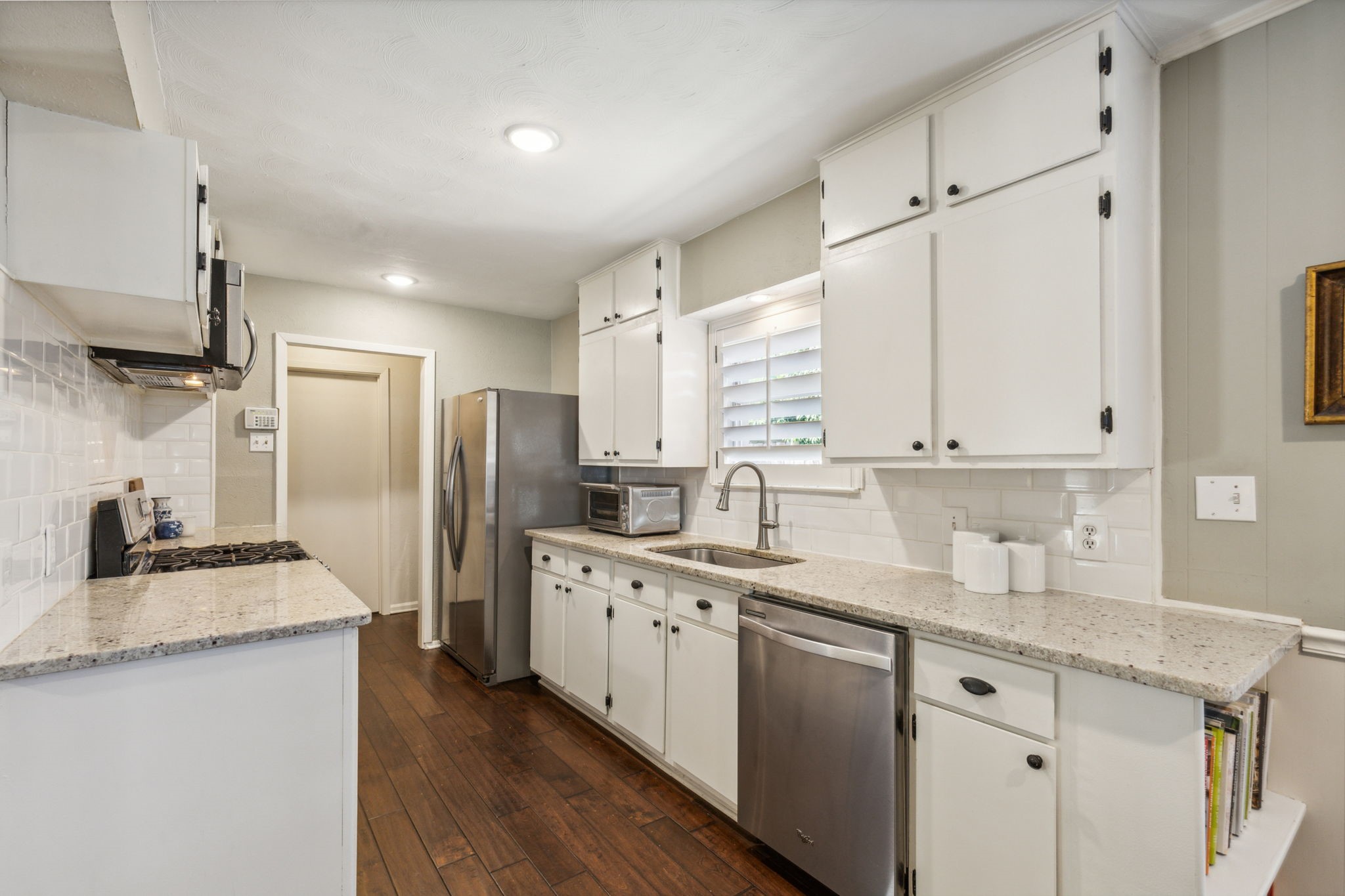 10010 Lanshire Drive