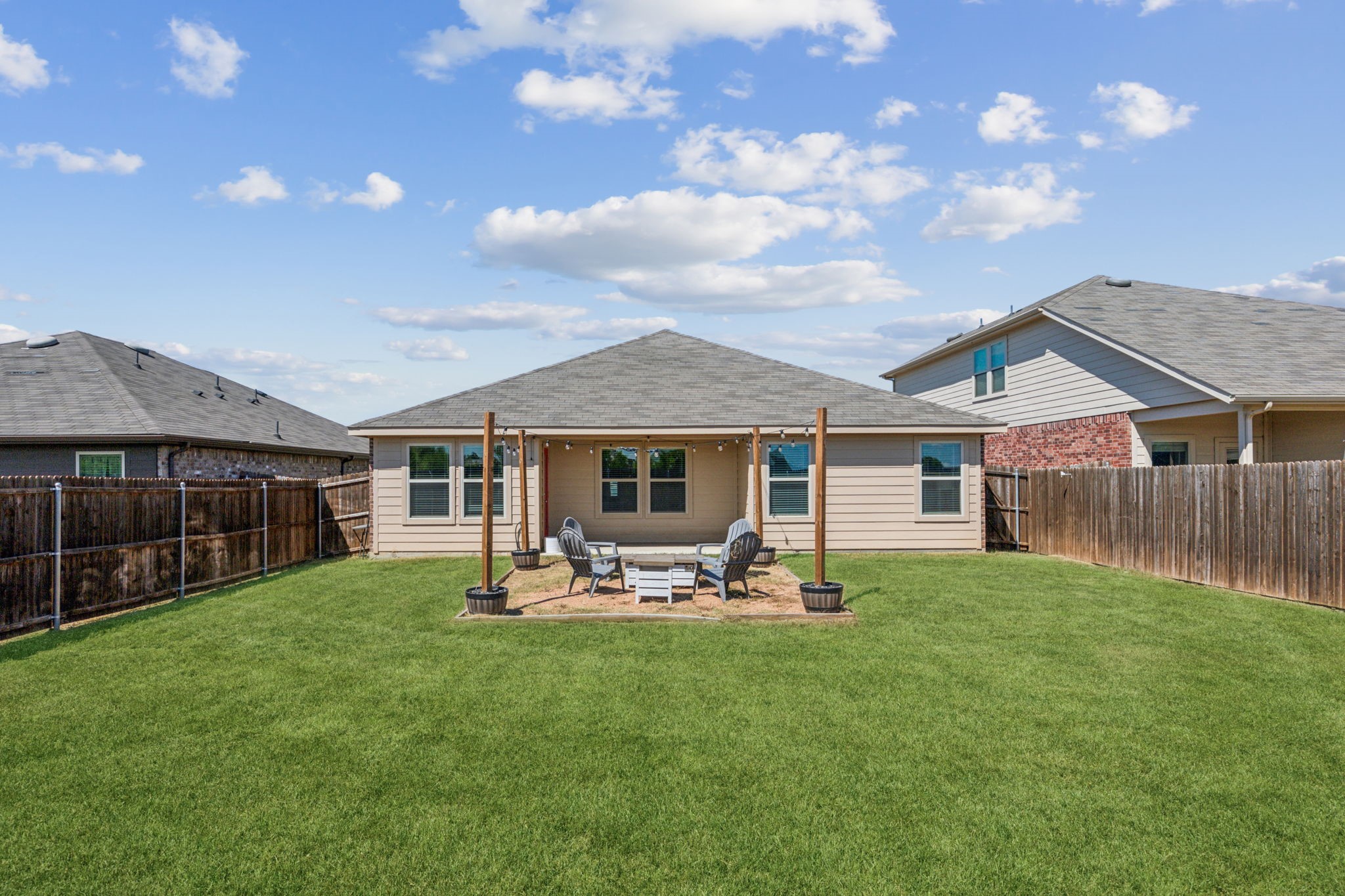 1832 Strongbark Drive