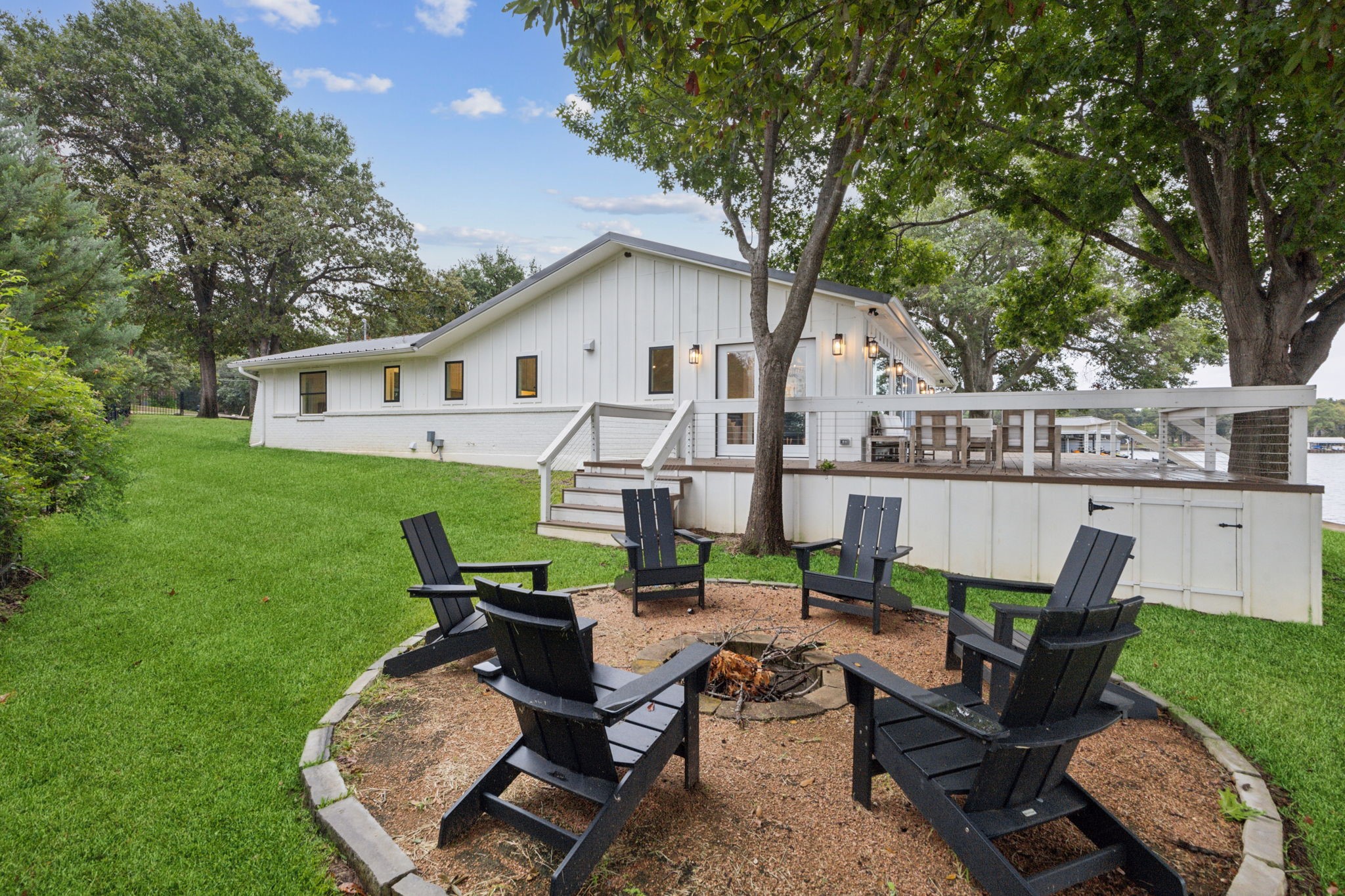 115 Bluewater Circle