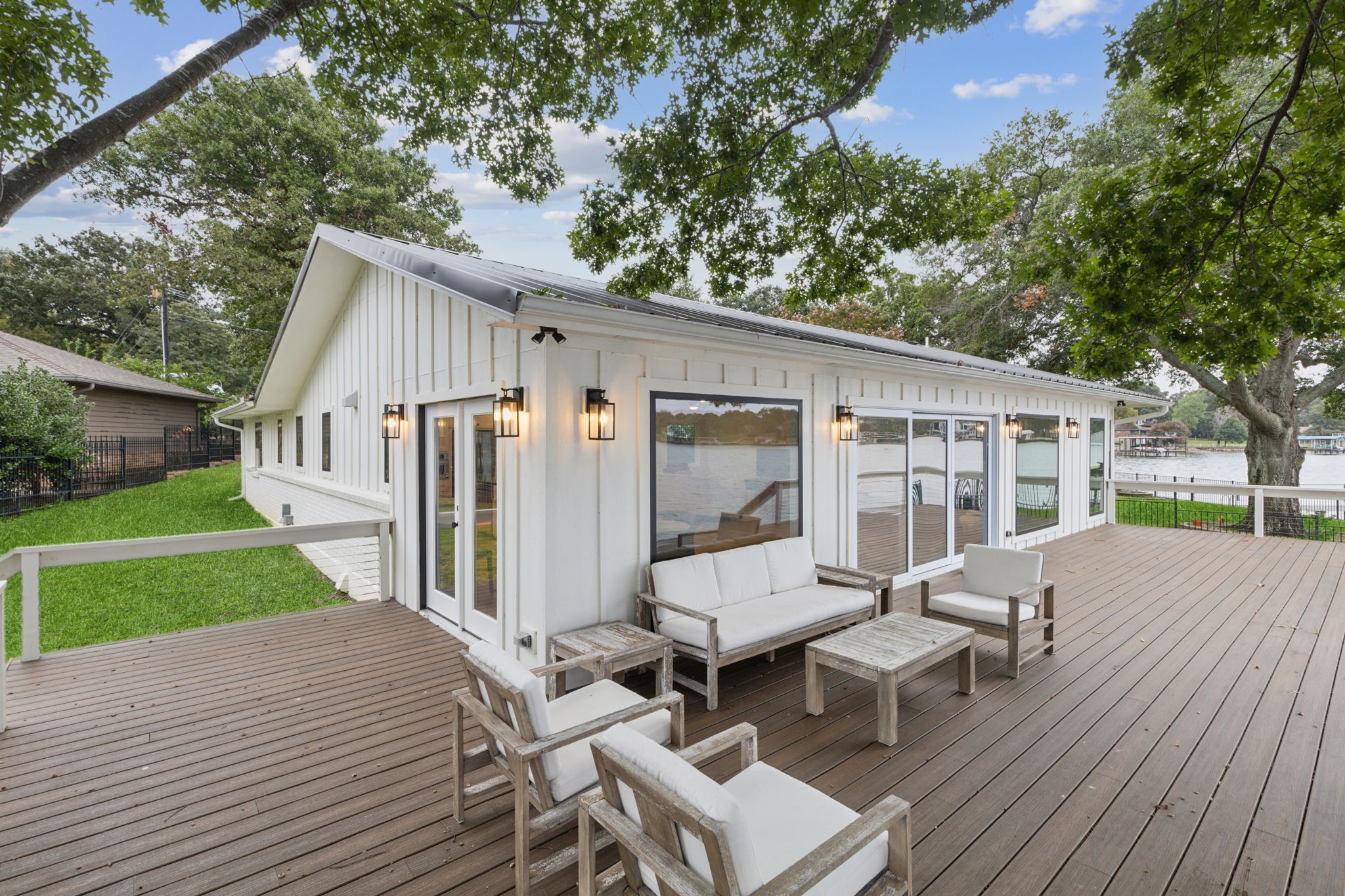 115 Bluewater Circle