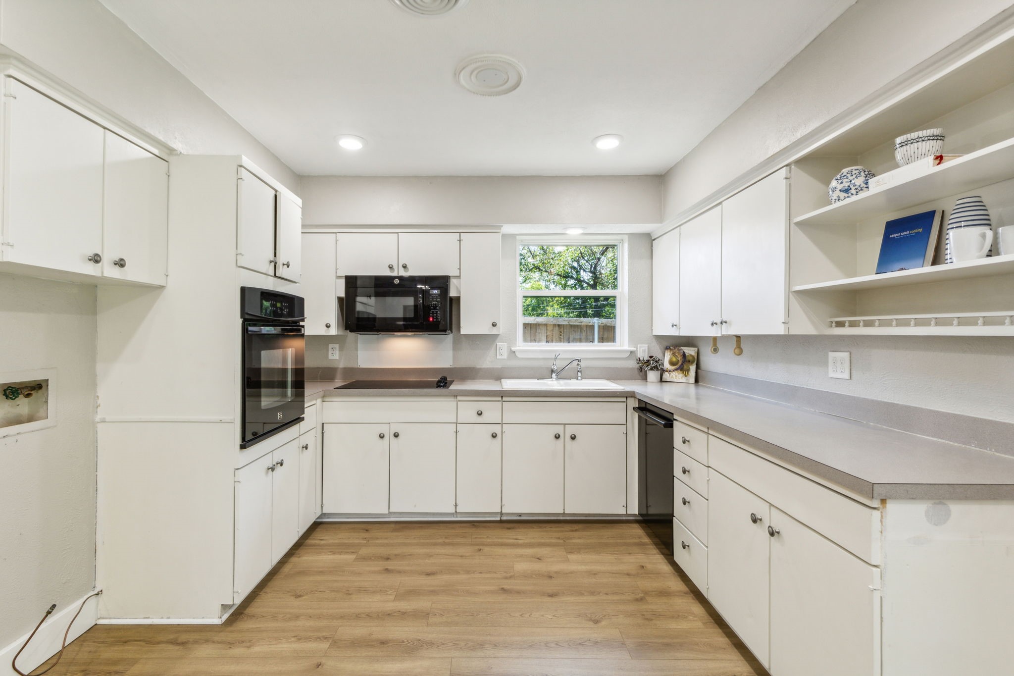 1611 Nantucket Drive
