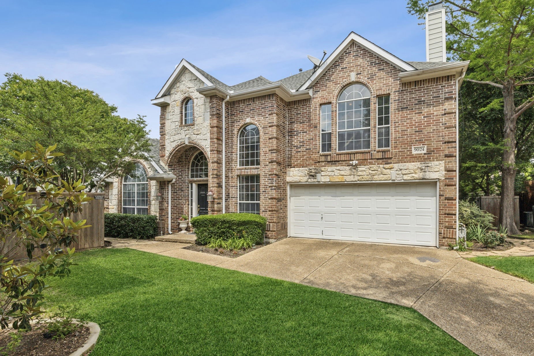 9024 Rock Valley Cove