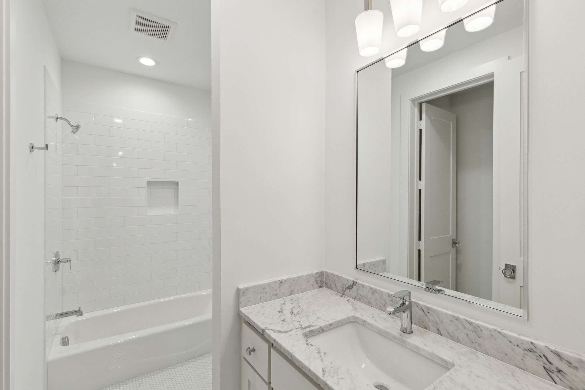 8038 Nimrod Trail