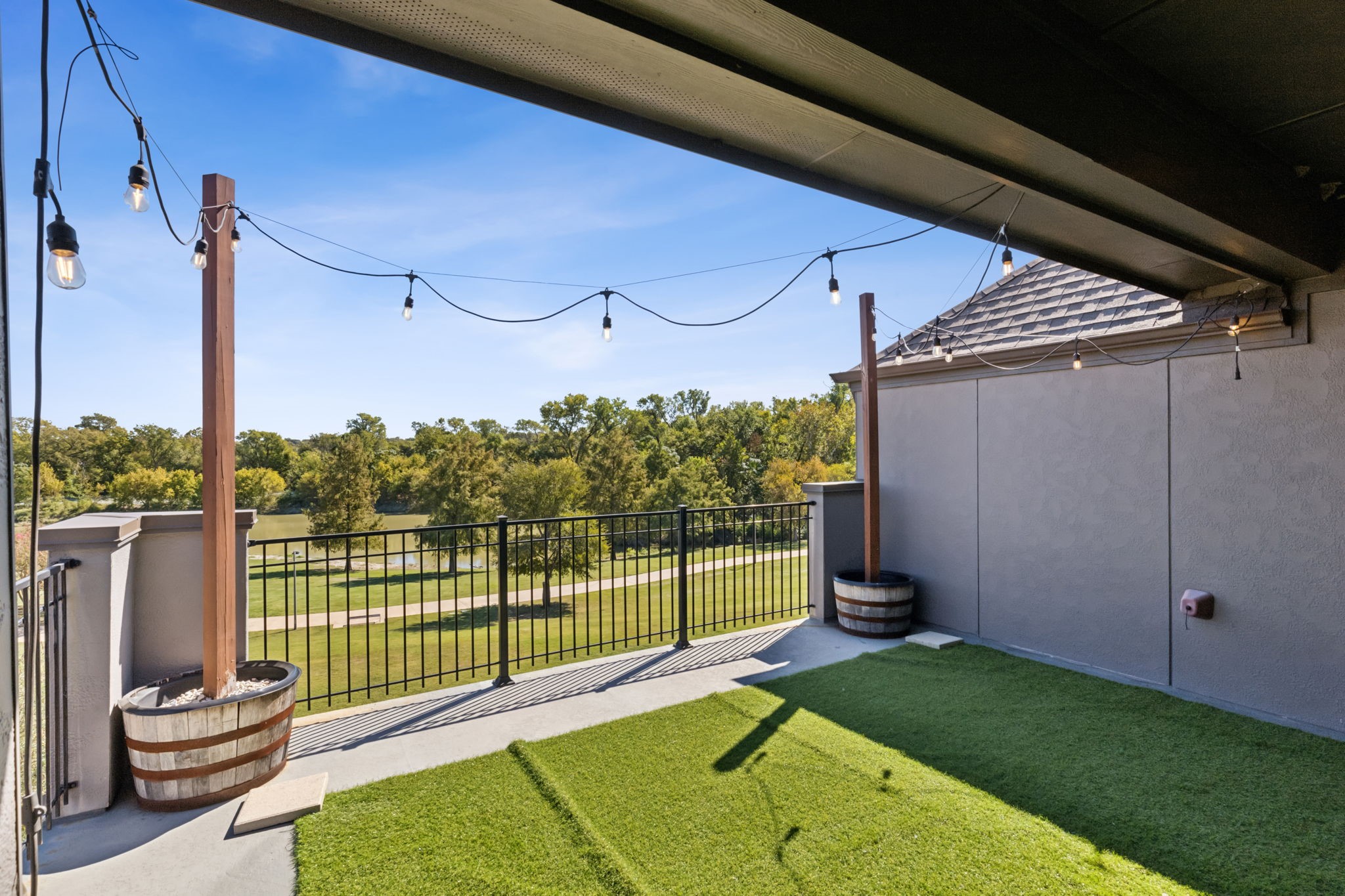 7032 Silverberry Street